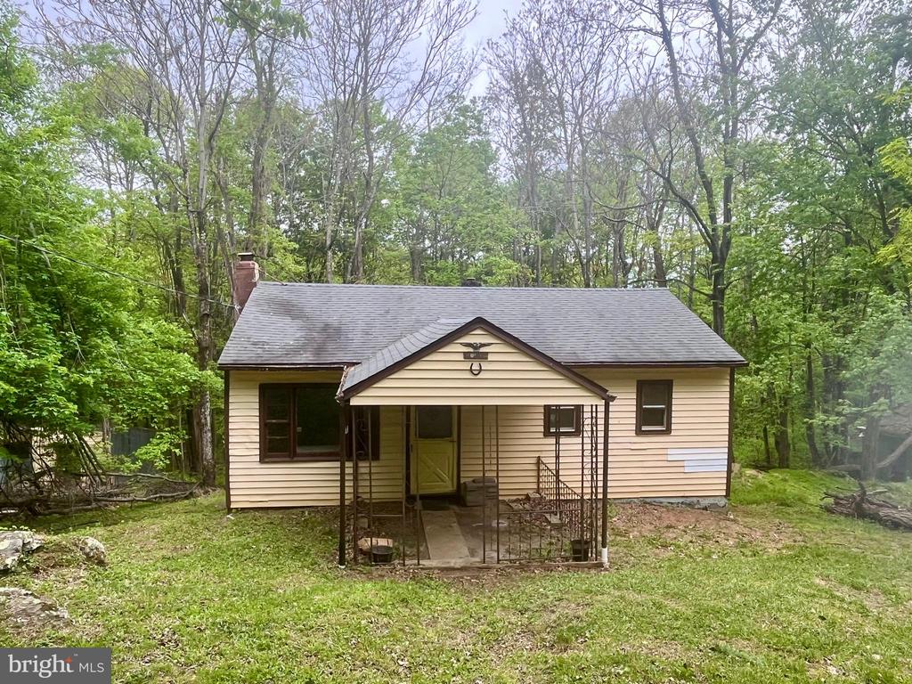 536 CIRCLE DR, STANLEY, Virginia 22851, 2 Bedrooms Bedrooms, ,1 BathroomBathrooms,Residential,536 CIRCLE DR,VAPA2006406 MLS # VAPA2006406