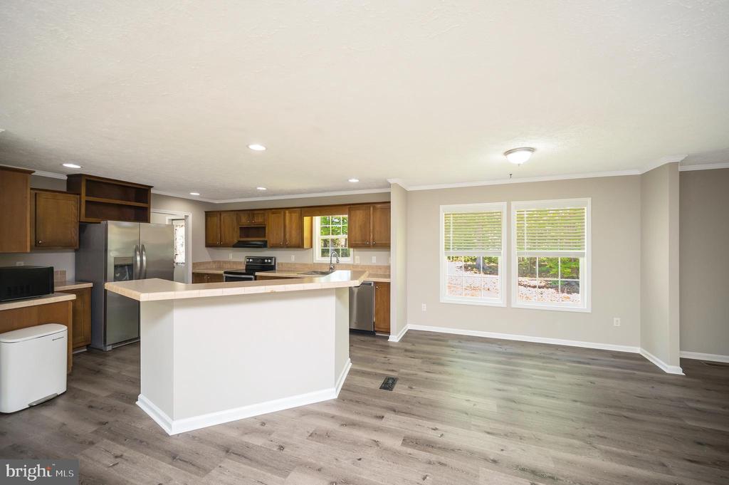 14200 W CATHARPIN RD, SPOTSYLVANIA, Virginia 22551, 4 Bedrooms Bedrooms, ,2 BathroomsBathrooms,Residential,14200 W CATHARPIN RD,VASP2041206 MLS # VASP2041206