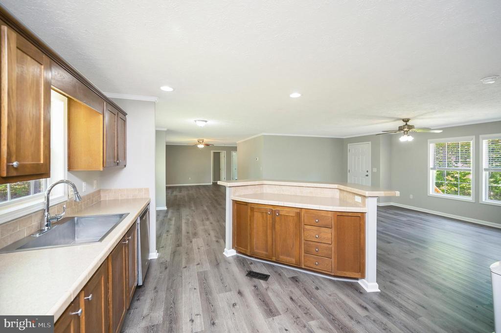 14200 W CATHARPIN RD, SPOTSYLVANIA, Virginia 22551, 4 Bedrooms Bedrooms, ,2 BathroomsBathrooms,Residential,14200 W CATHARPIN RD,VASP2041206 MLS # VASP2041206