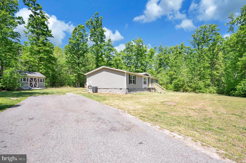 14200 W CATHARPIN RD, SPOTSYLVANIA, Virginia 22551, 4 Bedrooms Bedrooms, ,2 BathroomsBathrooms,Residential,14200 W CATHARPIN RD,VASP2041206 MLS # VASP2041206