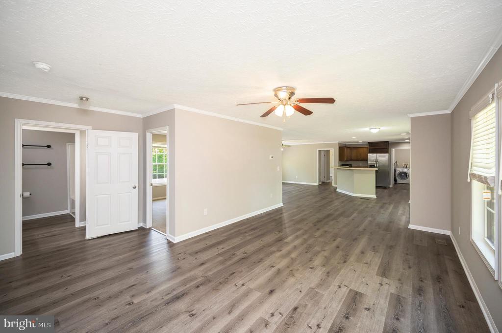 14200 W CATHARPIN RD, SPOTSYLVANIA, Virginia 22551, 4 Bedrooms Bedrooms, ,2 BathroomsBathrooms,Residential,14200 W CATHARPIN RD,VASP2041206 MLS # VASP2041206