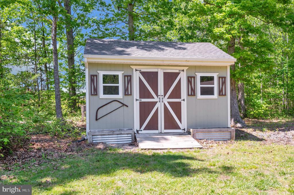 14200 W CATHARPIN RD, SPOTSYLVANIA, Virginia 22551, 4 Bedrooms Bedrooms, ,2 BathroomsBathrooms,Residential,14200 W CATHARPIN RD,VASP2041206 MLS # VASP2041206