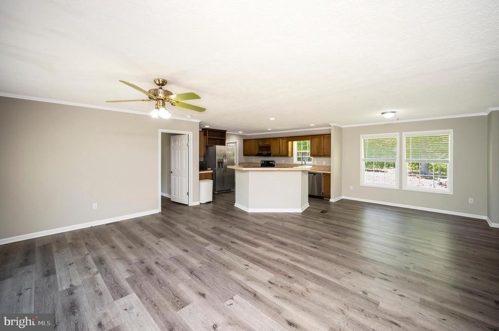 14200 W CATHARPIN RD, SPOTSYLVANIA, Virginia 22551, 4 Bedrooms Bedrooms, ,2 BathroomsBathrooms,Residential,14200 W CATHARPIN RD,VASP2041206 MLS # VASP2041206