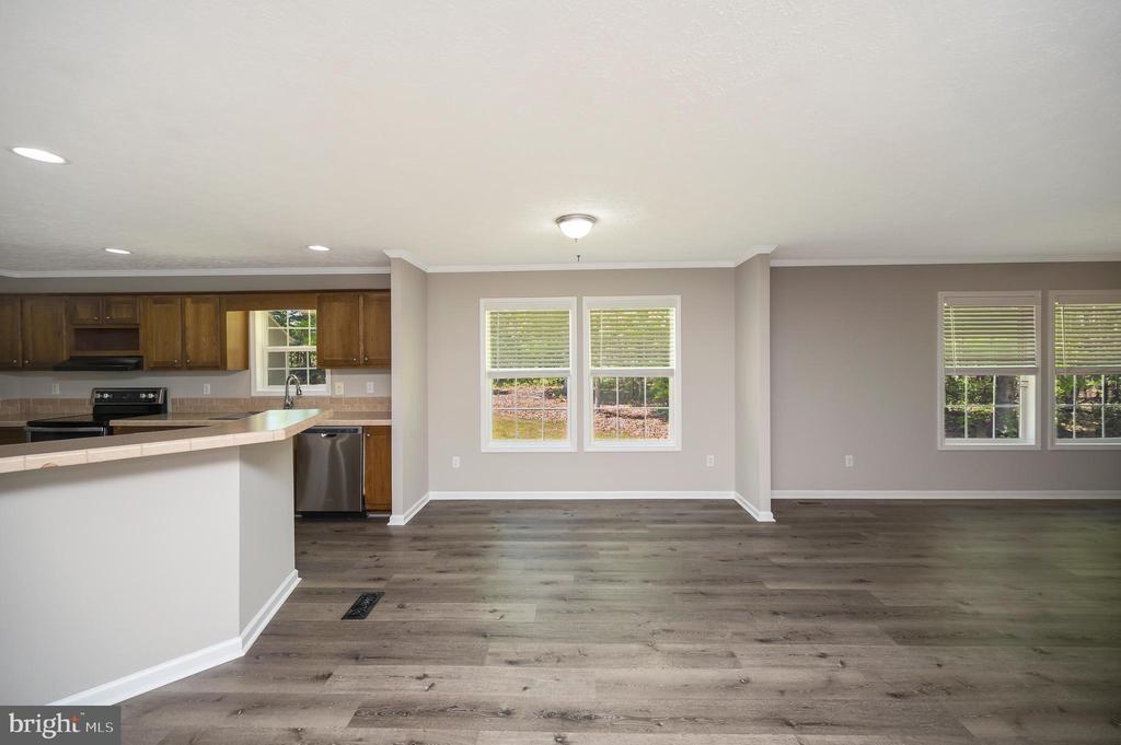 14200 W CATHARPIN RD, SPOTSYLVANIA, Virginia 22551, 4 Bedrooms Bedrooms, ,2 BathroomsBathrooms,Residential,14200 W CATHARPIN RD,VASP2041206 MLS # VASP2041206