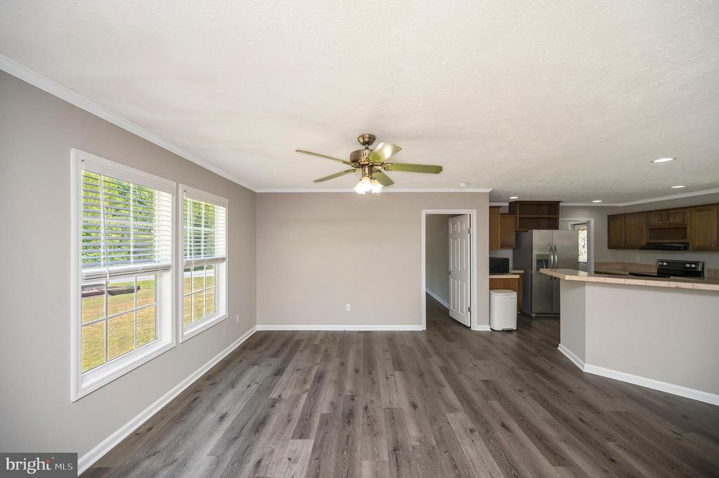 14200 W CATHARPIN RD, SPOTSYLVANIA, Virginia 22551, 4 Bedrooms Bedrooms, ,2 BathroomsBathrooms,Residential,14200 W CATHARPIN RD,VASP2041206 MLS # VASP2041206