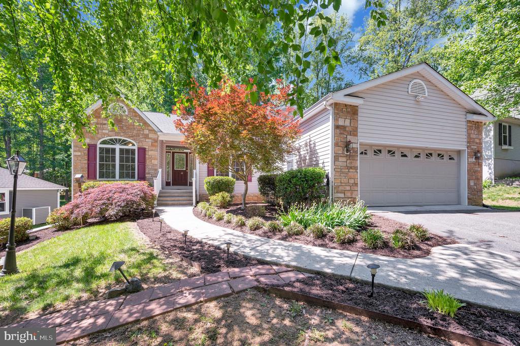 209 SAND TRAP LN, LOCUST GROVE, Virginia 22508, 5 Bedrooms Bedrooms, ,3 BathroomsBathrooms,Residential,209 SAND TRAP LN,VAOR2014068 MLS # VAOR2014068