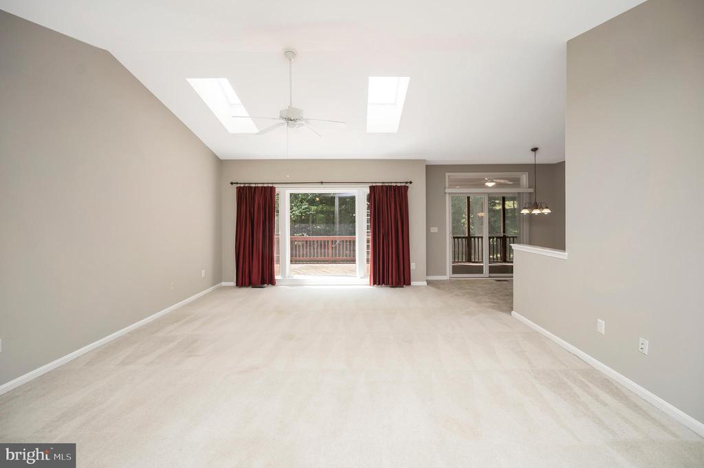 209 SAND TRAP LN, LOCUST GROVE, Virginia 22508, 5 Bedrooms Bedrooms, ,3 BathroomsBathrooms,Residential,209 SAND TRAP LN,VAOR2014068 MLS # VAOR2014068