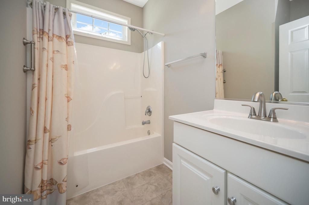 209 SAND TRAP LN, LOCUST GROVE, Virginia 22508, 5 Bedrooms Bedrooms, ,3 BathroomsBathrooms,Residential,209 SAND TRAP LN,VAOR2014068 MLS # VAOR2014068