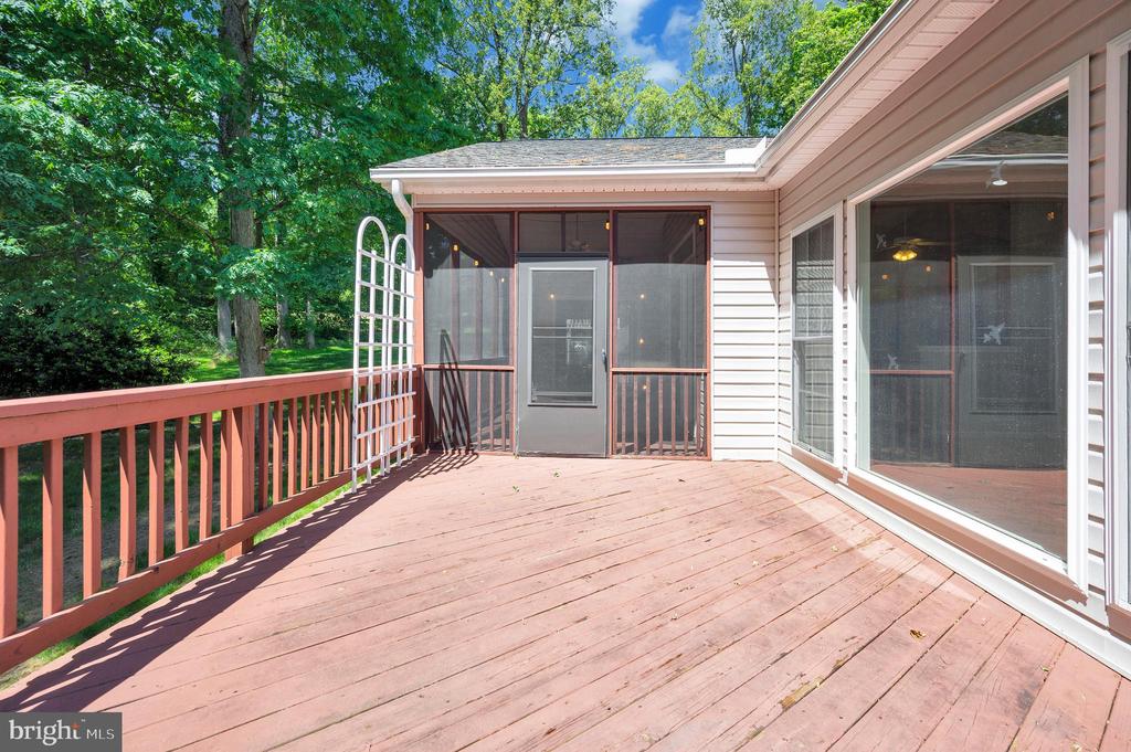209 SAND TRAP LN, LOCUST GROVE, Virginia 22508, 5 Bedrooms Bedrooms, ,3 BathroomsBathrooms,Residential,209 SAND TRAP LN,VAOR2014068 MLS # VAOR2014068