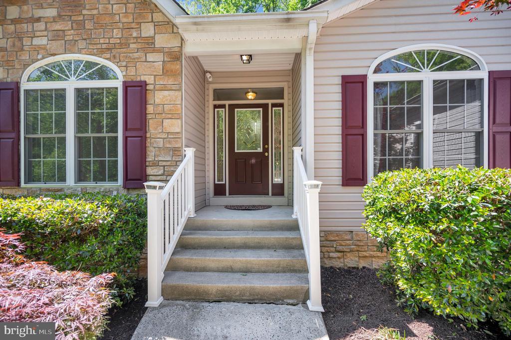 209 SAND TRAP LN, LOCUST GROVE, Virginia 22508, 5 Bedrooms Bedrooms, ,3 BathroomsBathrooms,Residential,209 SAND TRAP LN,VAOR2014068 MLS # VAOR2014068