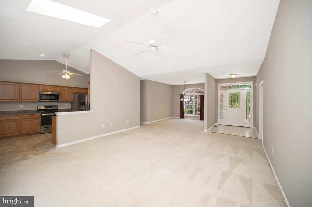 209 SAND TRAP LN, LOCUST GROVE, Virginia 22508, 5 Bedrooms Bedrooms, ,3 BathroomsBathrooms,Residential,209 SAND TRAP LN,VAOR2014068 MLS # VAOR2014068