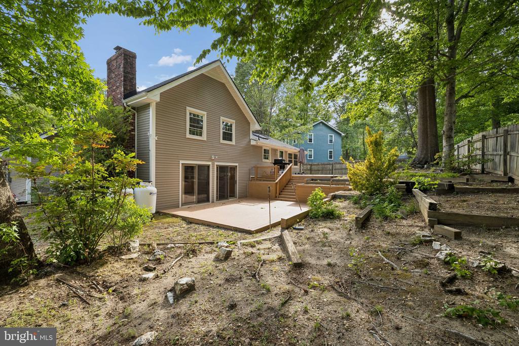 4 POND CIR, FREDERICKSBURG, Virginia 22407, 4 Bedrooms Bedrooms, ,2 BathroomsBathrooms,Residential,BREEZEWOOD,4 POND CIR,VASP2041720 MLS # VASP2041720