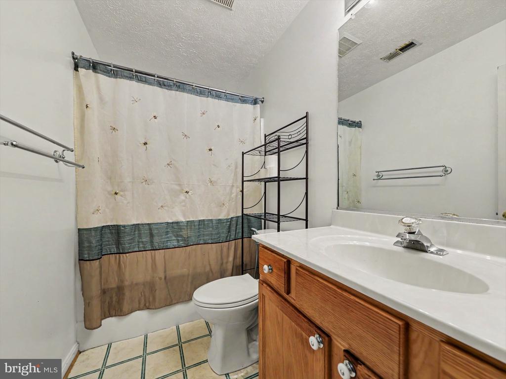 10101 BREAWICK CT, SPOTSYLVANIA, Virginia 22553, 4 Bedrooms Bedrooms, ,2 BathroomsBathrooms,Residential,10101 BREAWICK CT,VASP2041684 MLS # VASP2041684
