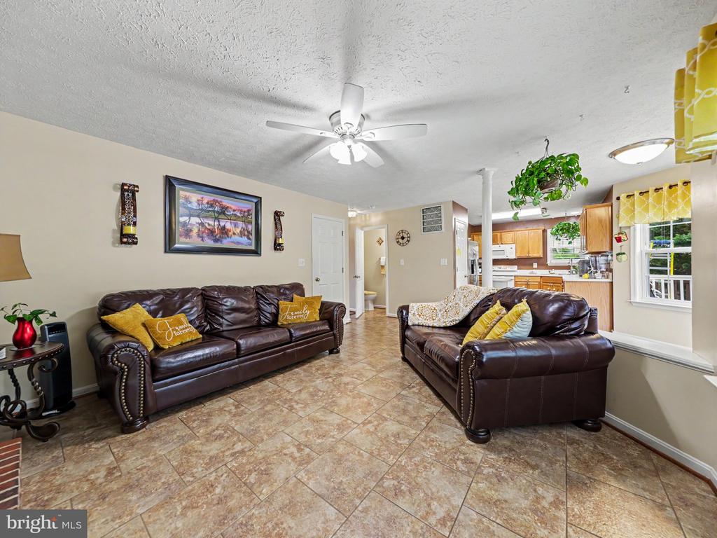 10101 BREAWICK CT, SPOTSYLVANIA, Virginia 22553, 4 Bedrooms Bedrooms, ,2 BathroomsBathrooms,Residential,10101 BREAWICK CT,VASP2041684 MLS # VASP2041684