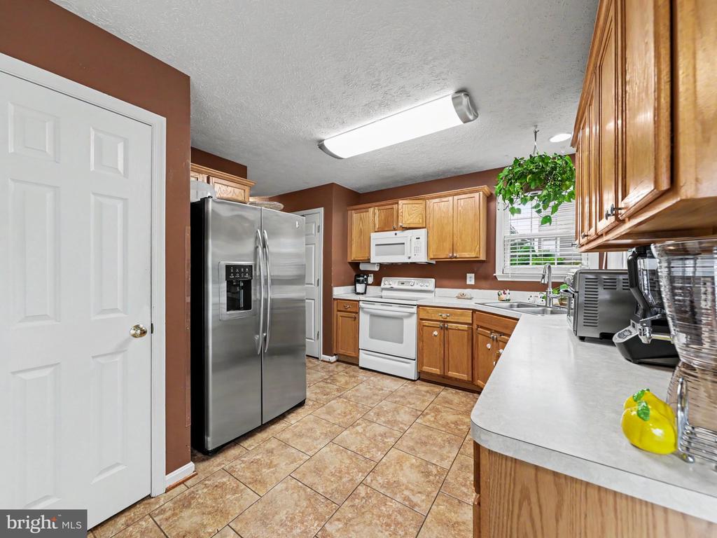 10101 BREAWICK CT, SPOTSYLVANIA, Virginia 22553, 4 Bedrooms Bedrooms, ,2 BathroomsBathrooms,Residential,10101 BREAWICK CT,VASP2041684 MLS # VASP2041684