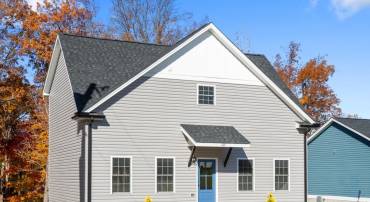 317 IVANHOE AVE, WAYNESBORO, Virginia 22980, 3 Bedrooms Bedrooms, ,2 BathroomsBathrooms,Residential,317 IVANHOE AVE,667213 MLS # 667213