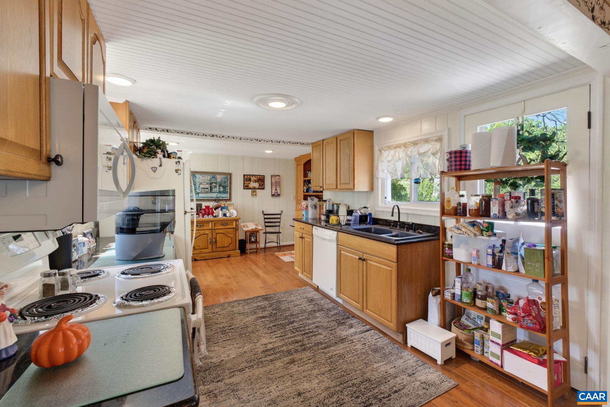 28 RIDGEWAY FARM CT, KESWICK, Virginia 22947, 4 Bedrooms Bedrooms, ,2 BathroomsBathrooms,Residential,28 RIDGEWAY FARM CT,676852 MLS # 676852