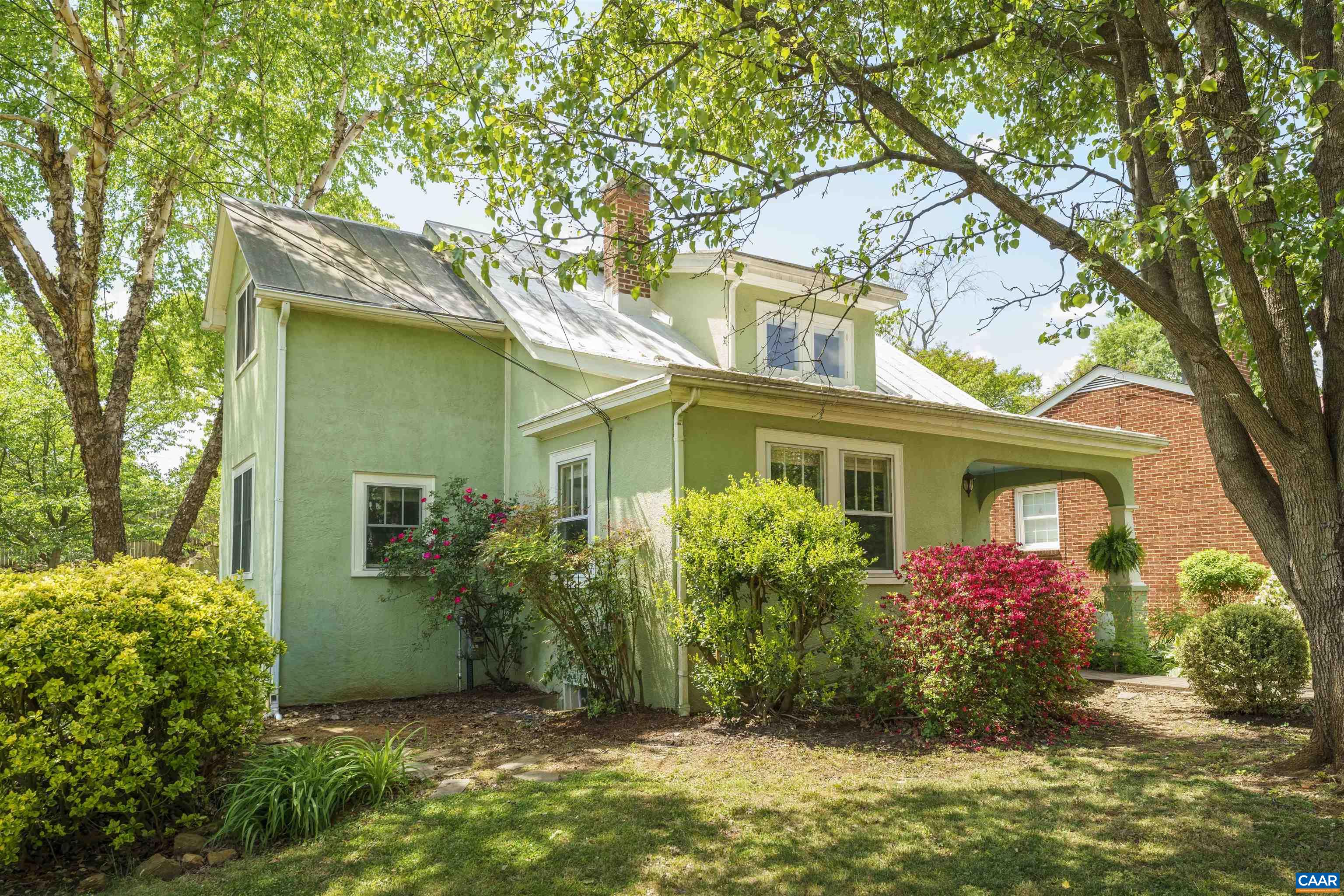 712 ALTAVISTA AVE, CHARLOTTESVILLE, Virginia 22902, 3 Bedrooms Bedrooms, ,2 BathroomsBathrooms,Residential,712 ALTAVISTA AVE,676856 MLS # 676856