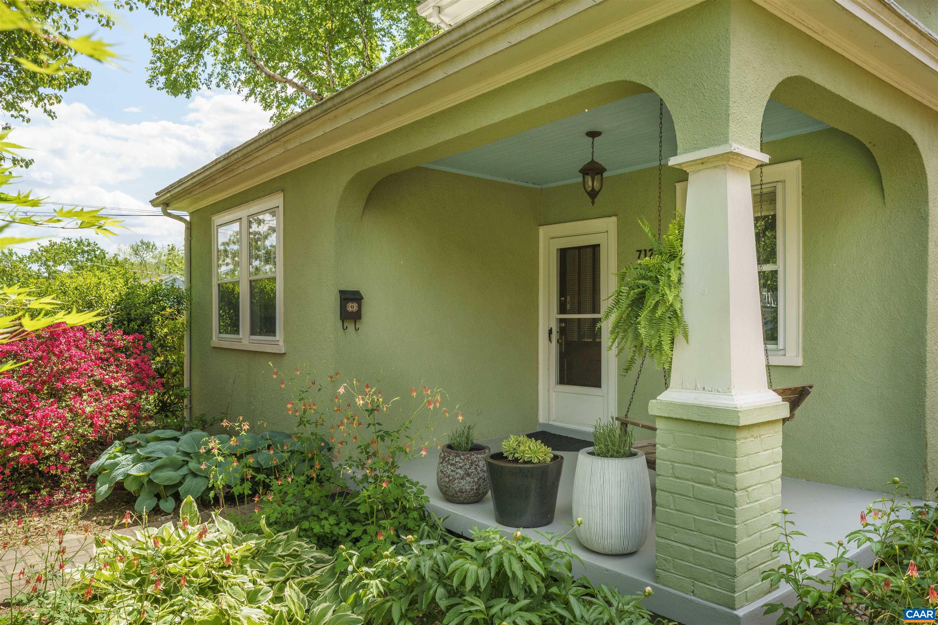 712 ALTAVISTA AVE, CHARLOTTESVILLE, Virginia 22902, 3 Bedrooms Bedrooms, ,2 BathroomsBathrooms,Residential,712 ALTAVISTA AVE,676856 MLS # 676856