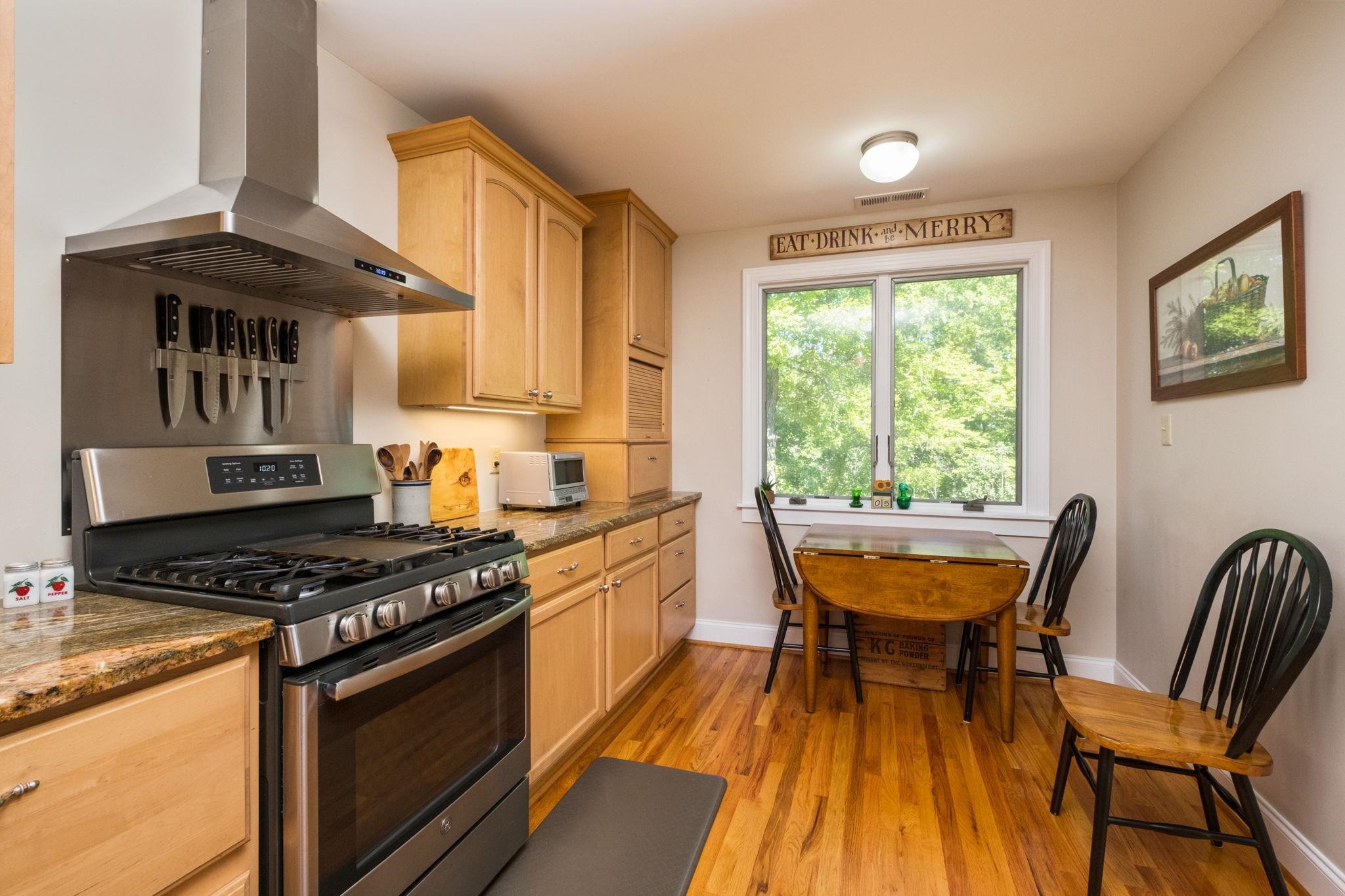 446 MOUNTAIN VIEW DR, STAUNTON, Virginia 24401, 3 Bedrooms Bedrooms, ,2 BathroomsBathrooms,Residential,446 MOUNTAIN VIEW DR,676857 MLS # 676857