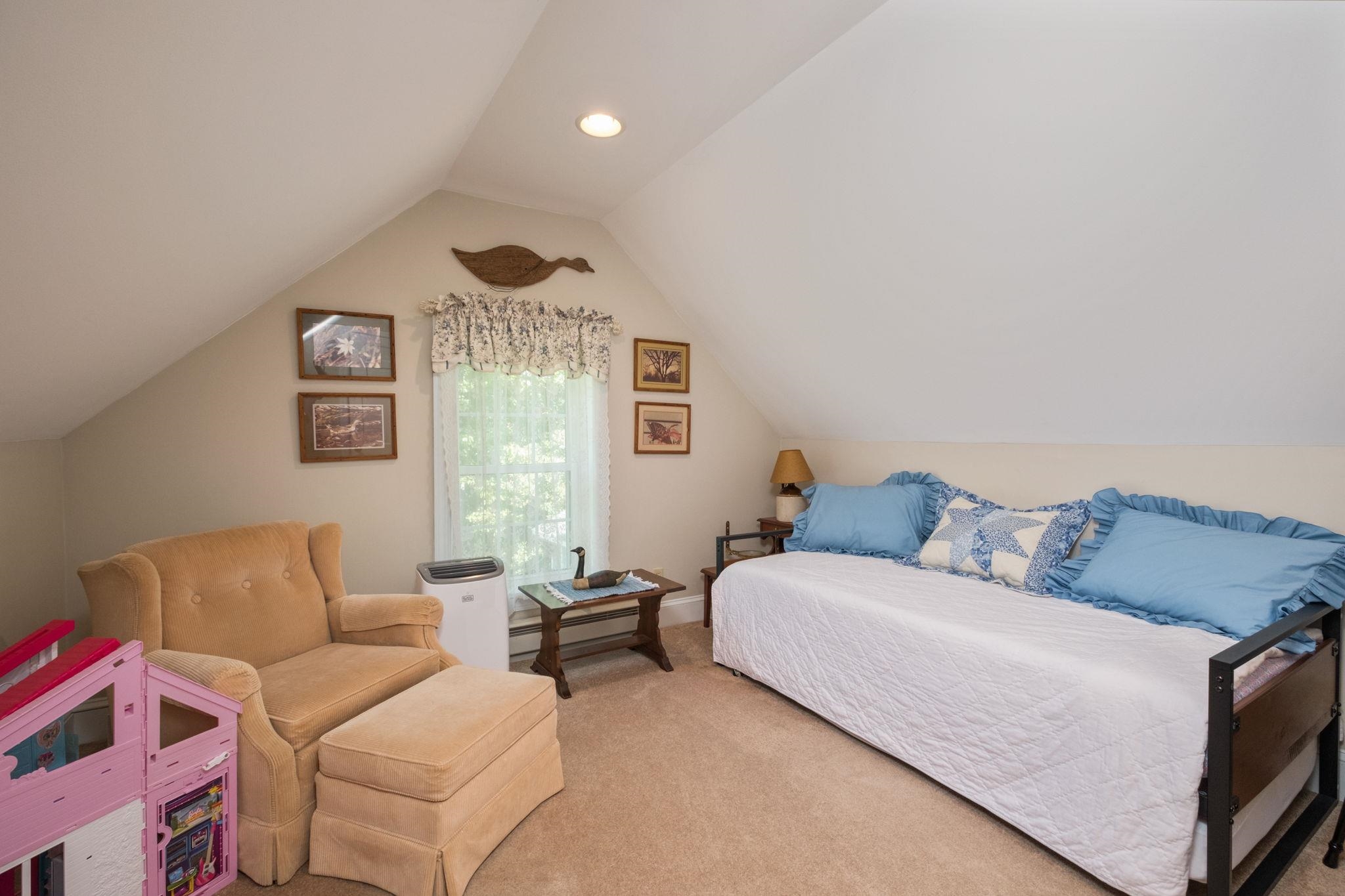446 MOUNTAIN VIEW DR, STAUNTON, Virginia 24401, 3 Bedrooms Bedrooms, ,2 BathroomsBathrooms,Residential,446 MOUNTAIN VIEW DR,676857 MLS # 676857