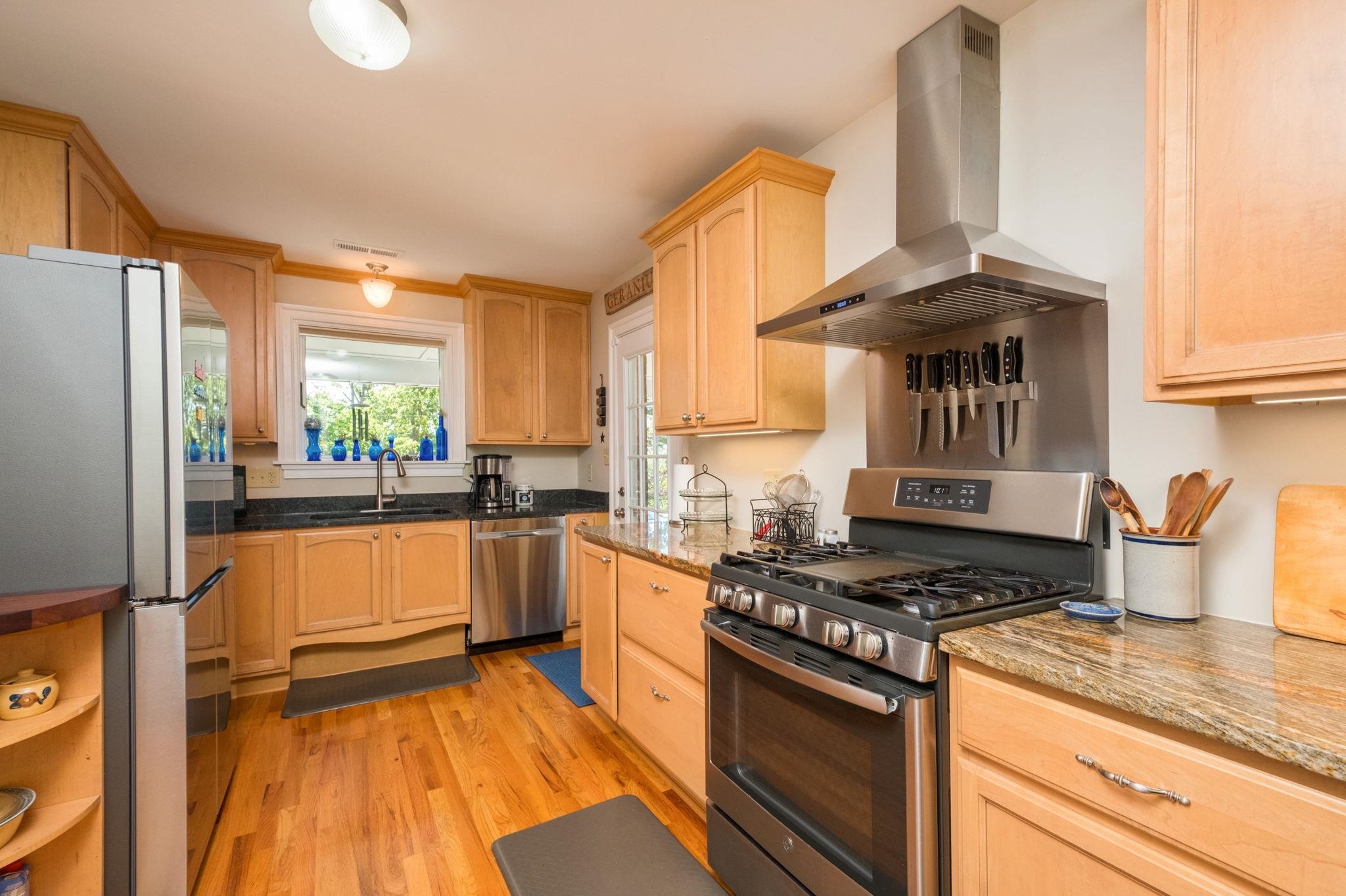 446 MOUNTAIN VIEW DR, STAUNTON, Virginia 24401, 3 Bedrooms Bedrooms, ,2 BathroomsBathrooms,Residential,446 MOUNTAIN VIEW DR,676857 MLS # 676857