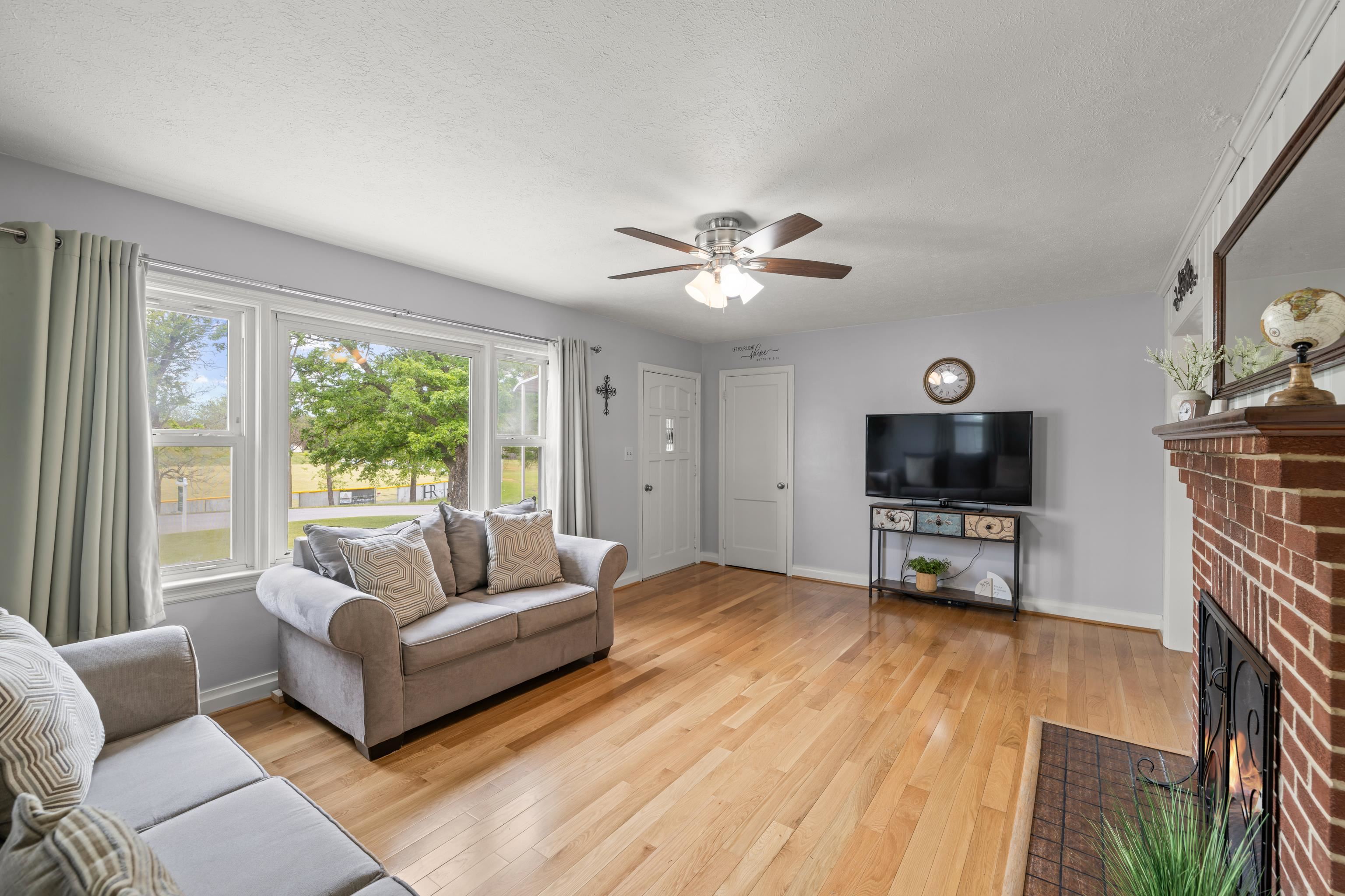 118 STUART AVE, STUARTS DRAFT, Virginia 24477, 2 Bedrooms Bedrooms, ,1 BathroomBathrooms,Residential,118 STUART AVE,676858 MLS # 676858