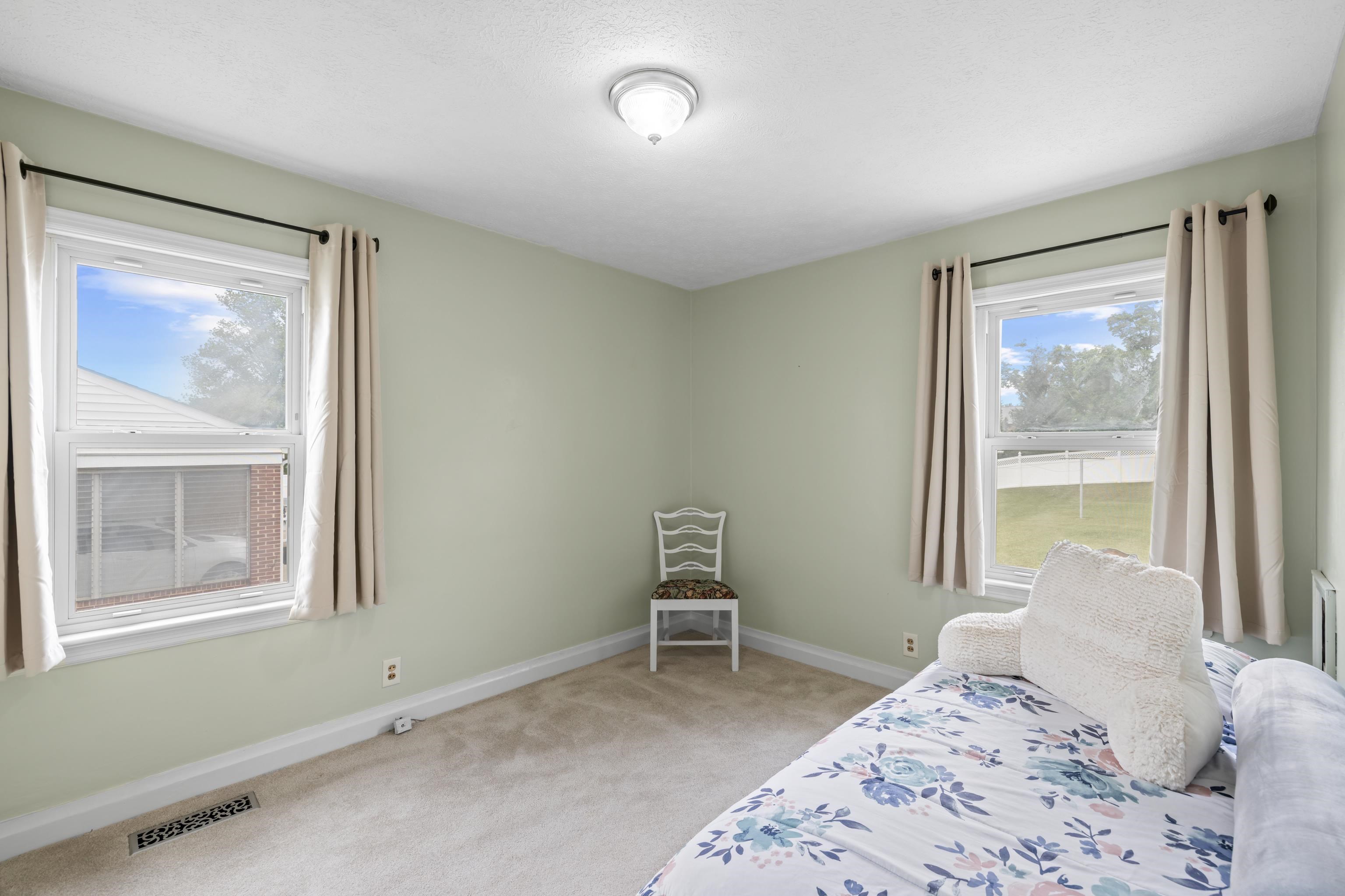 118 STUART AVE, STUARTS DRAFT, Virginia 24477, 2 Bedrooms Bedrooms, ,1 BathroomBathrooms,Residential,118 STUART AVE,676858 MLS # 676858