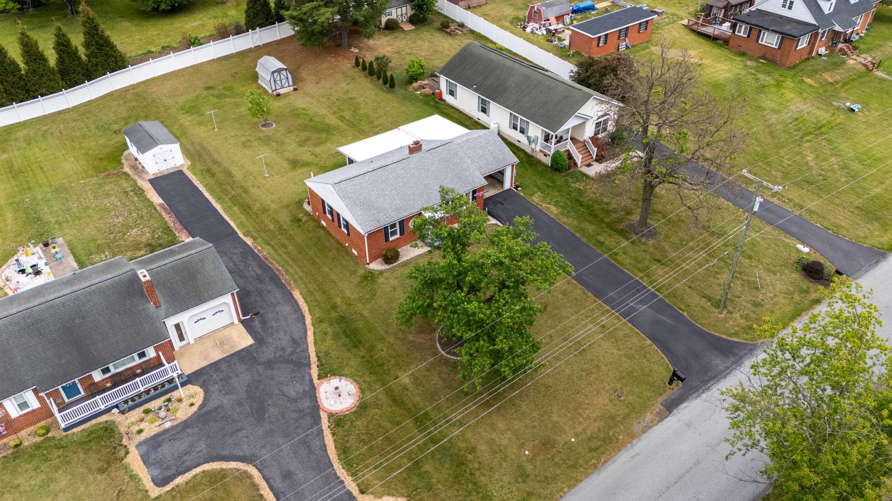 118 STUART AVE, STUARTS DRAFT, Virginia 24477, 2 Bedrooms Bedrooms, ,1 BathroomBathrooms,Residential,118 STUART AVE,676858 MLS # 676858