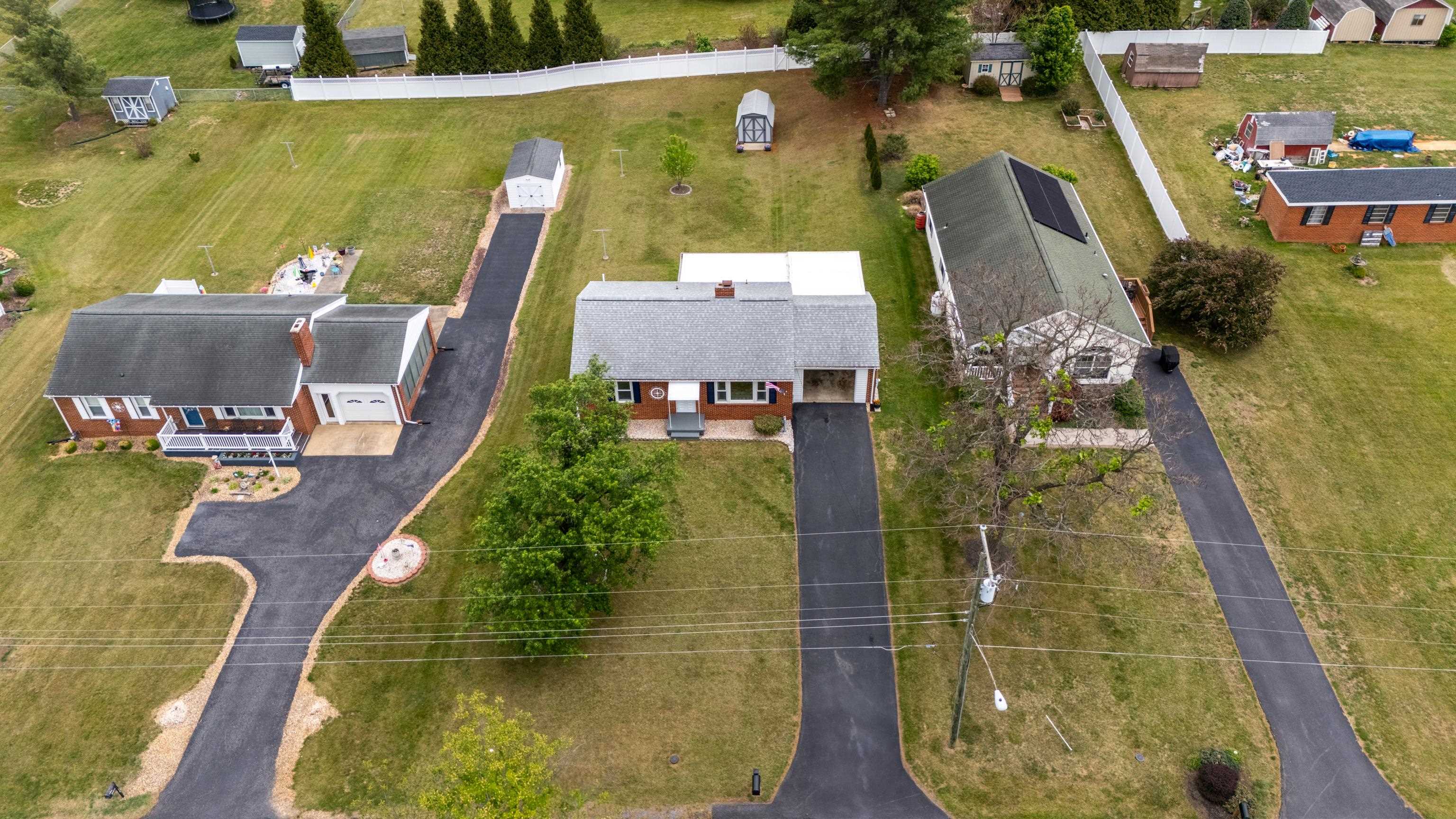 118 STUART AVE, STUARTS DRAFT, Virginia 24477, 2 Bedrooms Bedrooms, ,1 BathroomBathrooms,Residential,118 STUART AVE,676858 MLS # 676858