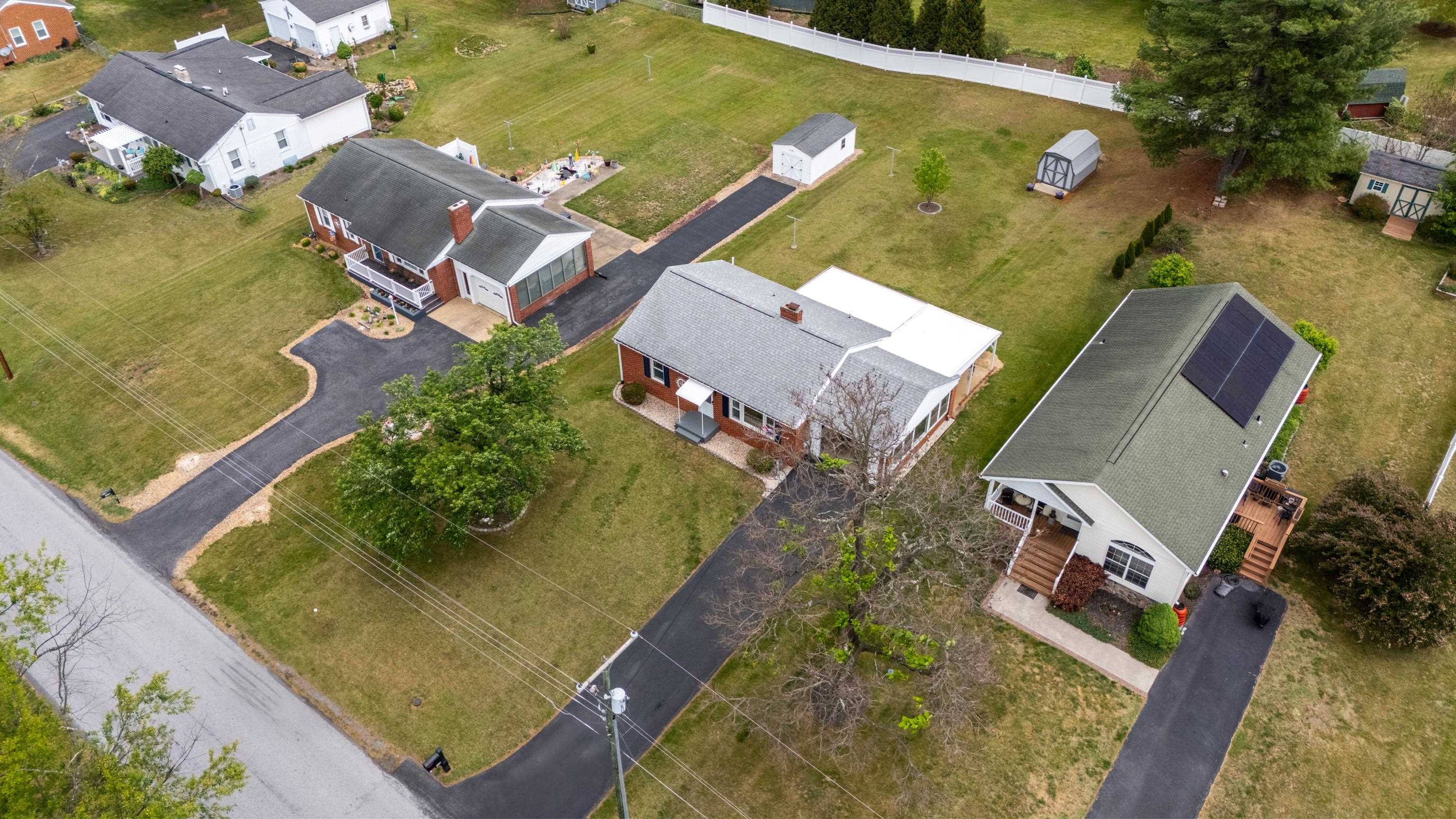 118 STUART AVE, STUARTS DRAFT, Virginia 24477, 2 Bedrooms Bedrooms, ,1 BathroomBathrooms,Residential,118 STUART AVE,676858 MLS # 676858