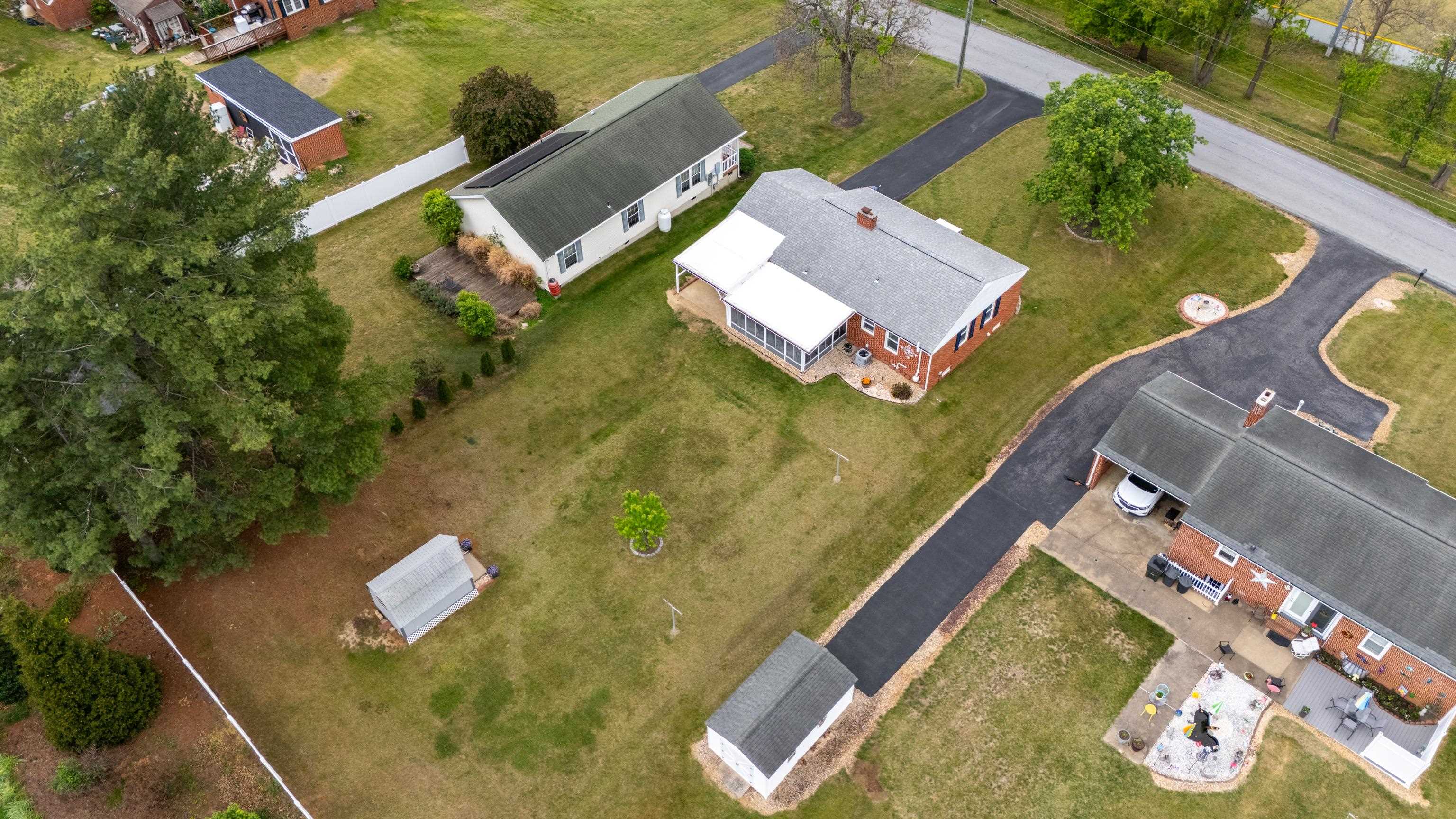 118 STUART AVE, STUARTS DRAFT, Virginia 24477, 2 Bedrooms Bedrooms, ,1 BathroomBathrooms,Residential,118 STUART AVE,676858 MLS # 676858