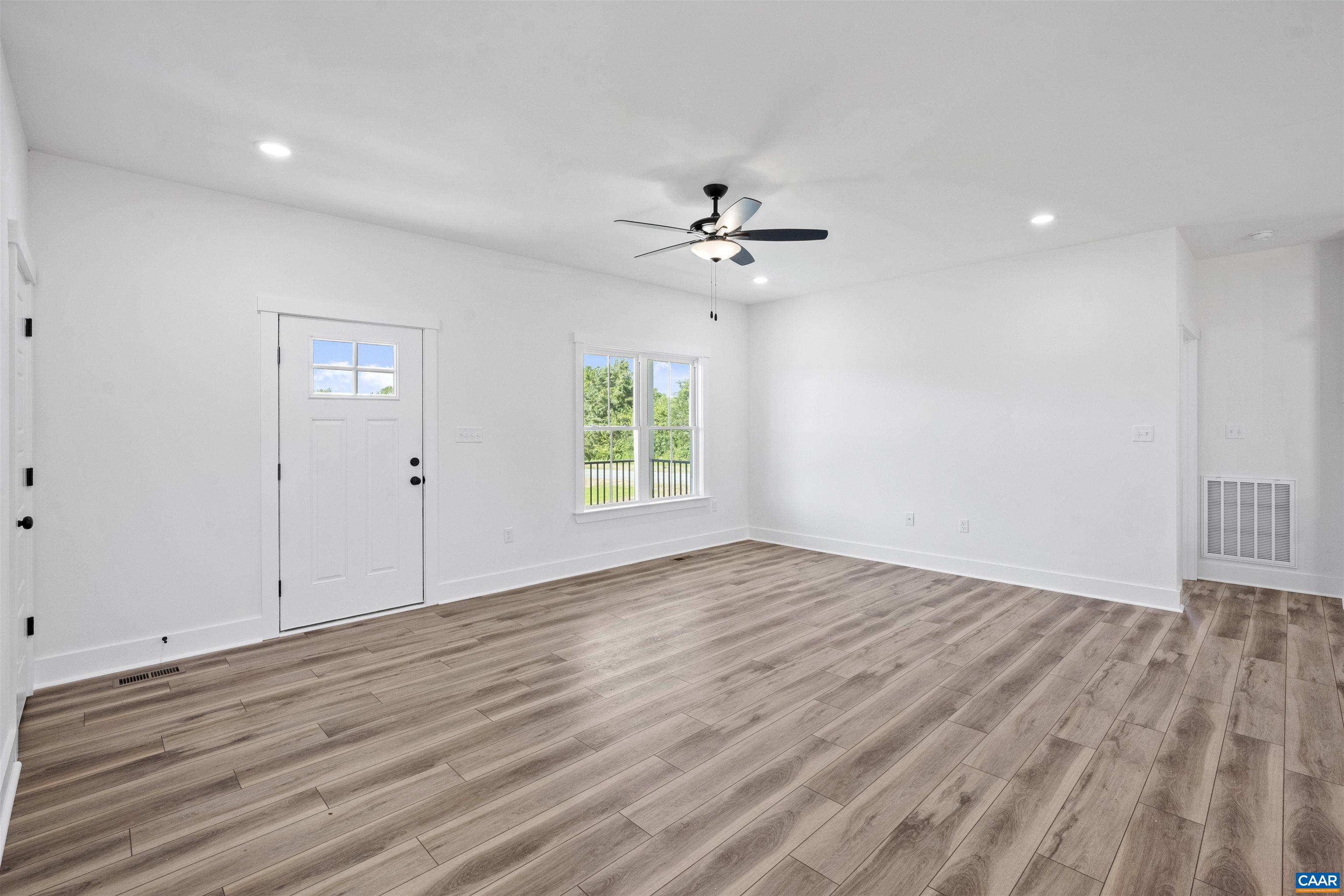295 HICKORY HOLLOW LN, FORK UNION, Virginia 23022, 3 Bedrooms Bedrooms, ,2 BathroomsBathrooms,Residential,295 HICKORY HOLLOW LN,676861 MLS # 676861