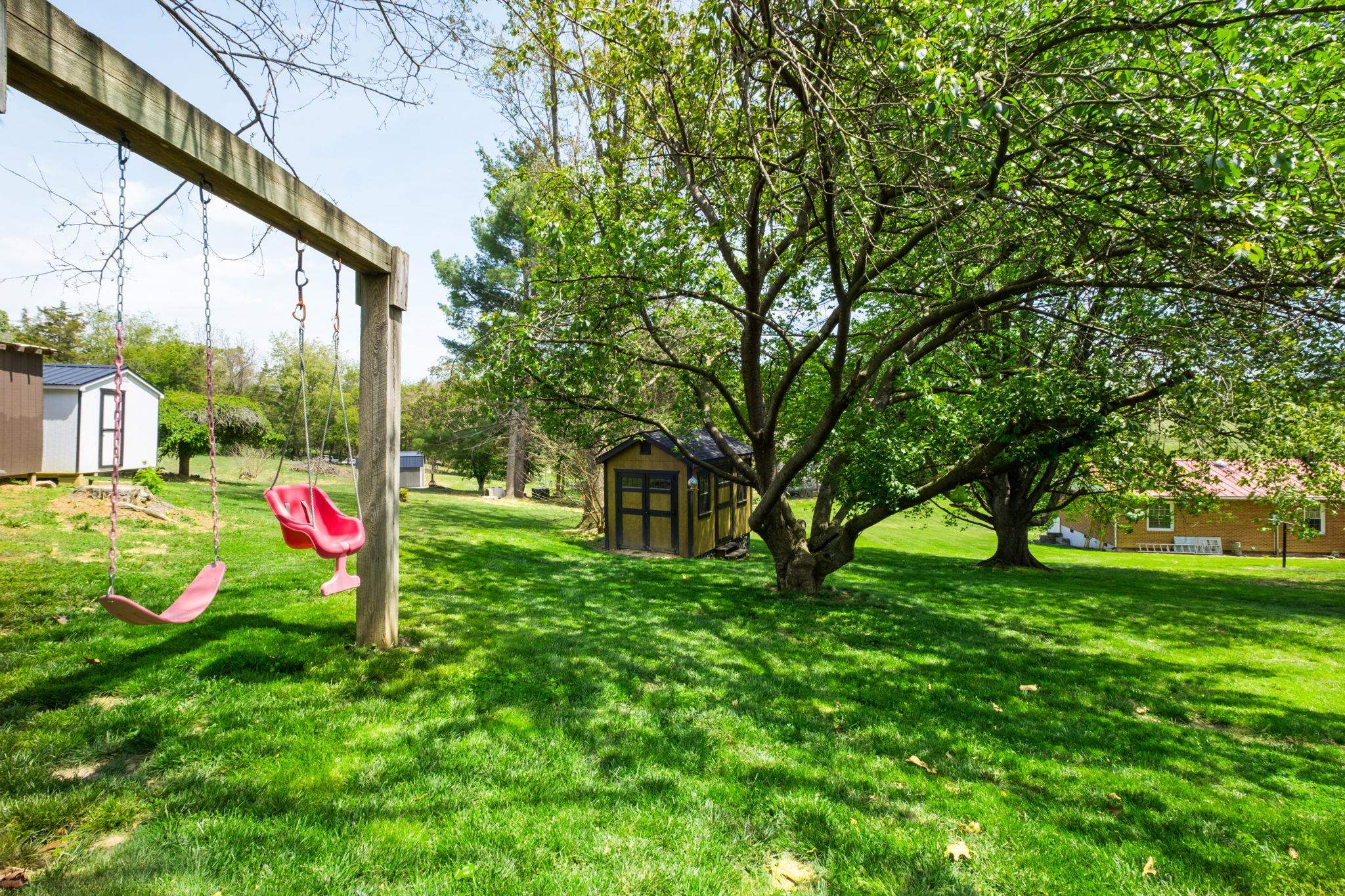 5530 GLADE VIEW DR, BRIDGEWATER, Virginia 22812, 3 Bedrooms Bedrooms, ,2 BathroomsBathrooms,Residential,5530 GLADE VIEW DR,676862 MLS # 676862