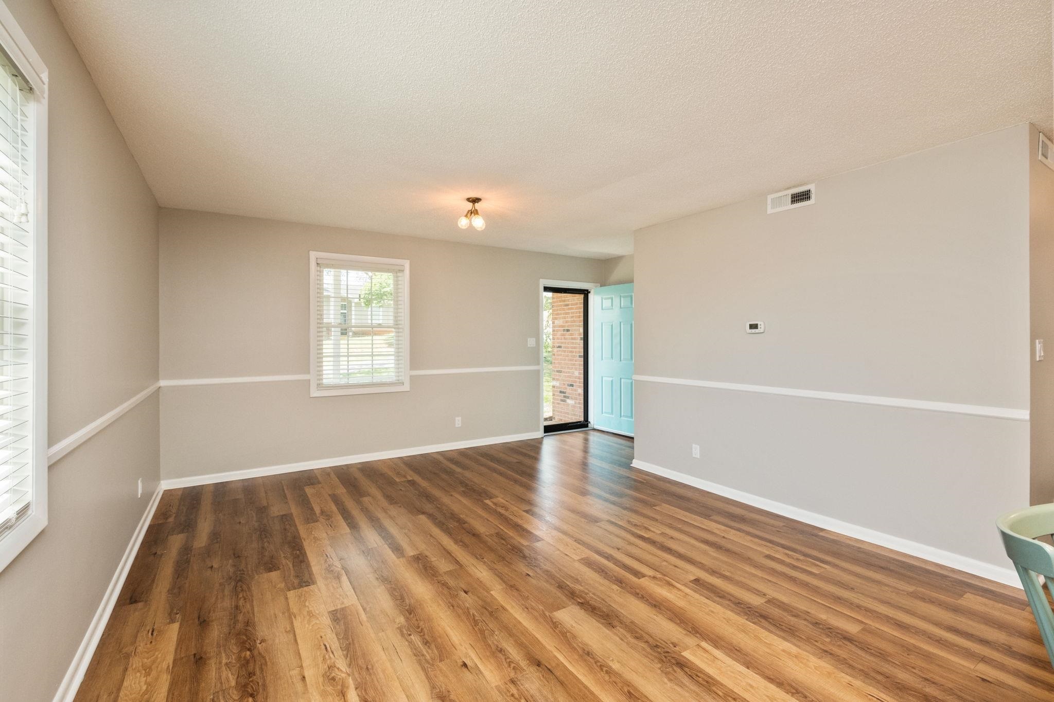 5530 GLADE VIEW DR, BRIDGEWATER, Virginia 22812, 3 Bedrooms Bedrooms, ,2 BathroomsBathrooms,Residential,5530 GLADE VIEW DR,676862 MLS # 676862