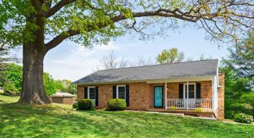 5530 GLADE VIEW DR, BRIDGEWATER, Virginia 22812, 3 Bedrooms Bedrooms, ,2 BathroomsBathrooms,Residential,5530 GLADE VIEW DR,676862 MLS # 676862