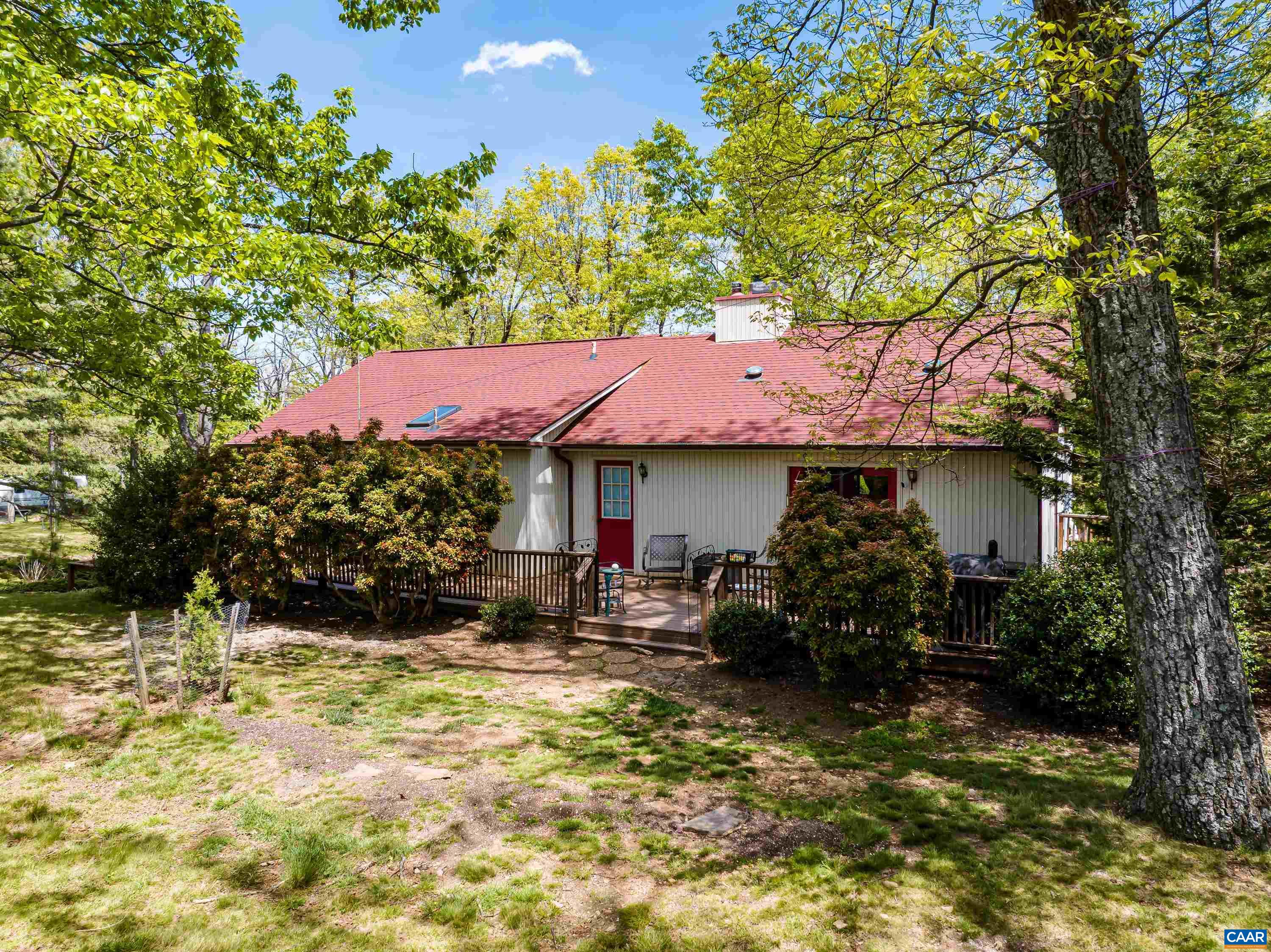 124 AZALEA DR, AFTON, Virginia 22920, 3 Bedrooms Bedrooms, ,2 BathroomsBathrooms,Residential,Swannanoa Golf Course Hole 13,124 AZALEA DR,676865 MLS # 676865