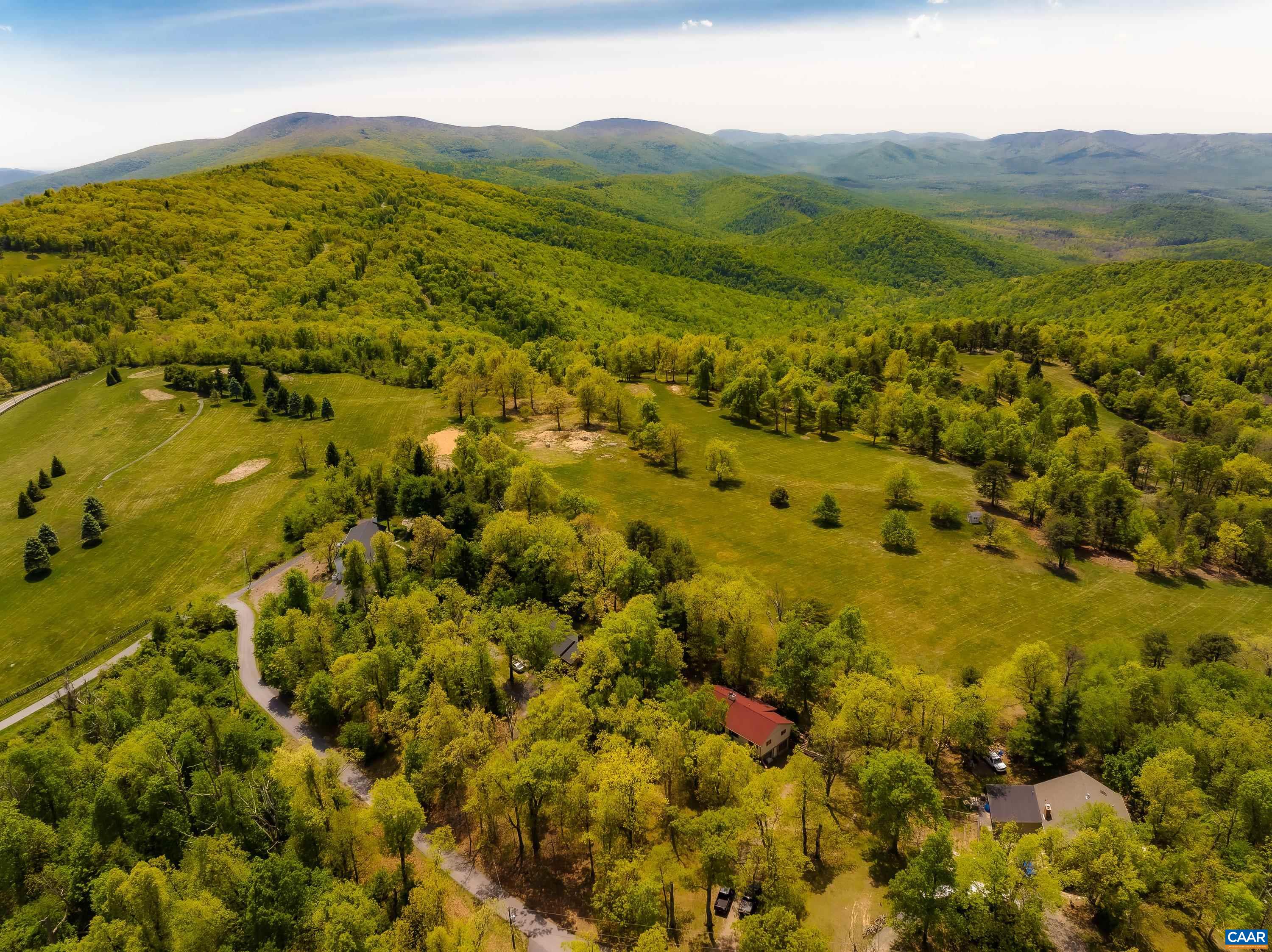 124 AZALEA DR, AFTON, Virginia 22920, 3 Bedrooms Bedrooms, ,2 BathroomsBathrooms,Residential,Swannanoa Golf Course Hole 13,124 AZALEA DR,676865 MLS # 676865
