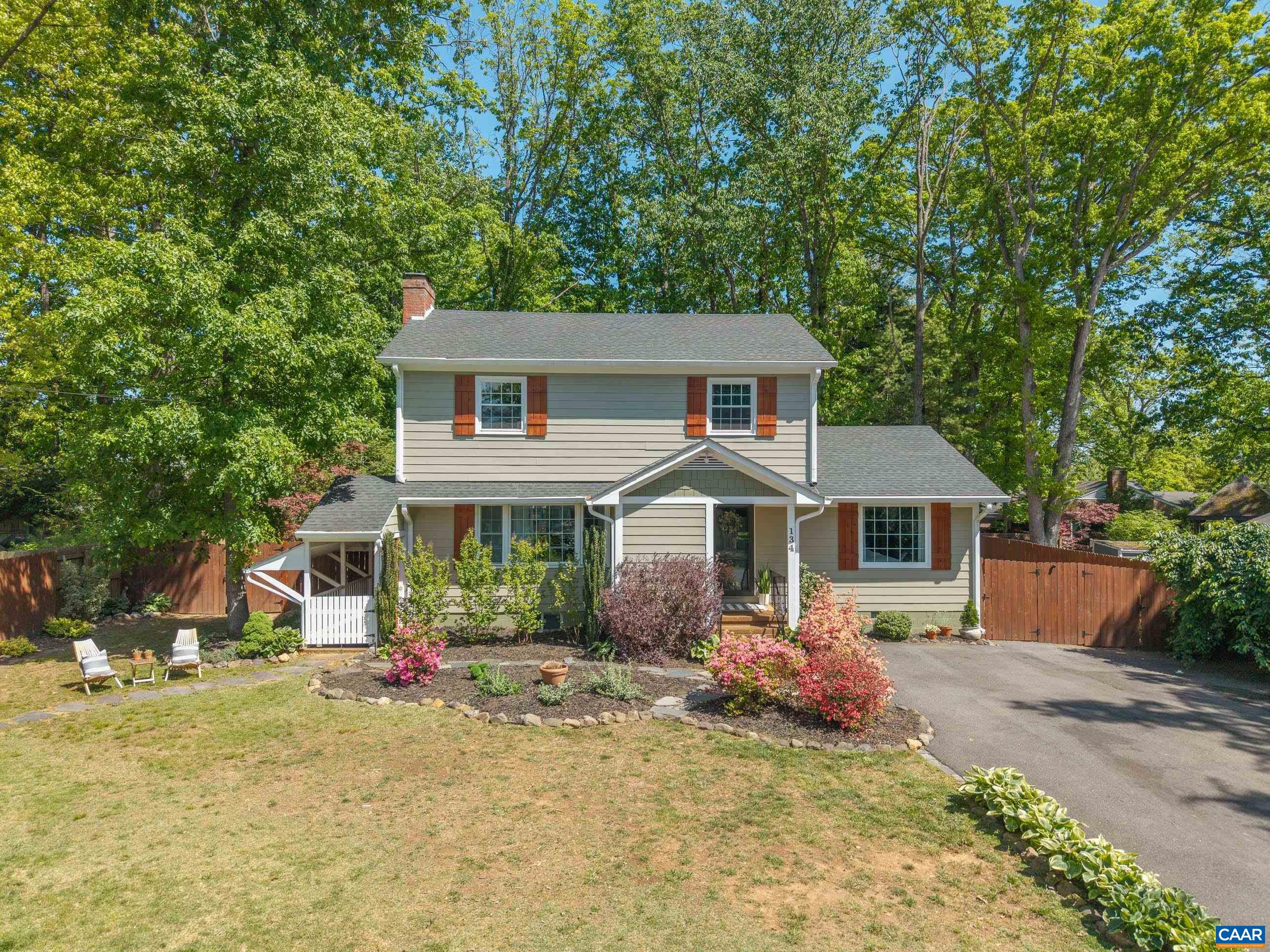 134 W PARK DR, CHARLOTTESVILLE, Virginia 22901, 5 Bedrooms Bedrooms, ,3 BathroomsBathrooms,Residential,134 W PARK DR,676866 MLS # 676866