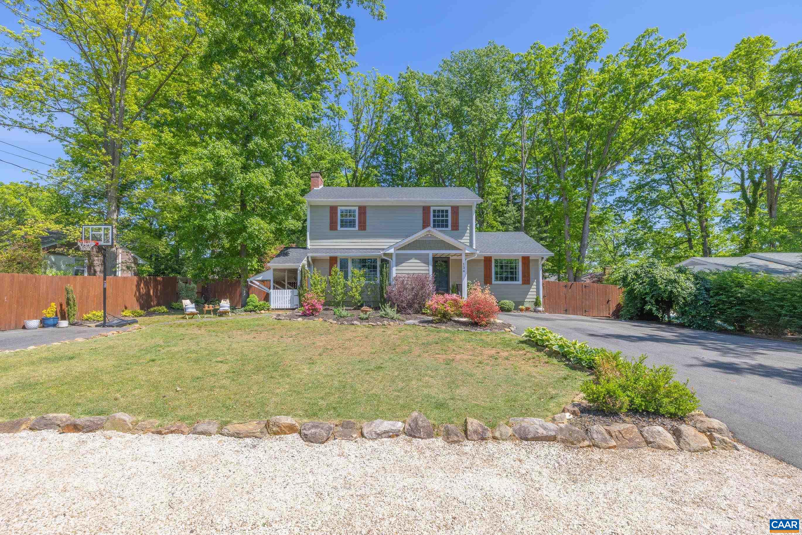 134 W PARK DR, CHARLOTTESVILLE, Virginia 22901, 5 Bedrooms Bedrooms, ,3 BathroomsBathrooms,Residential,134 W PARK DR,676866 MLS # 676866