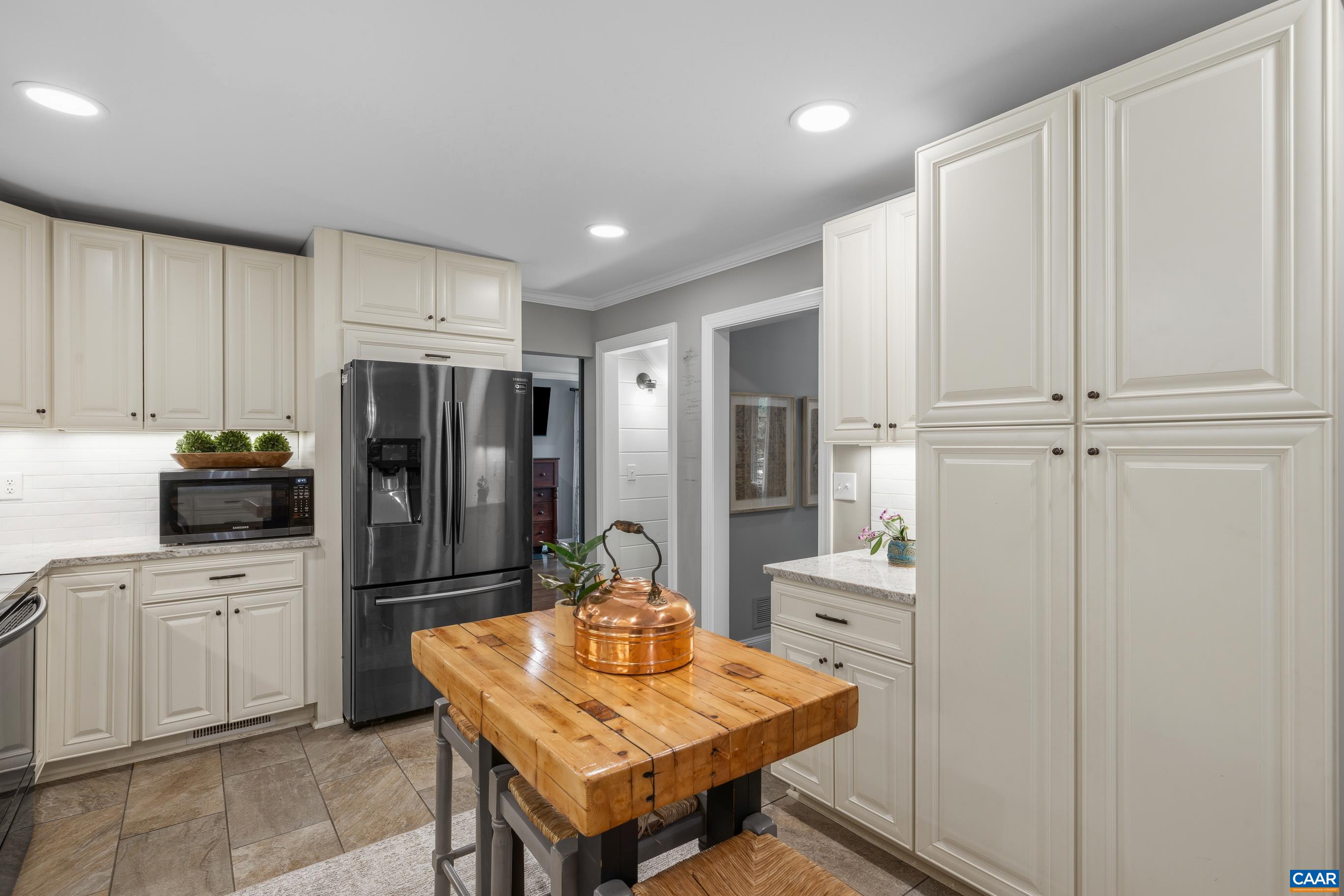 134 W PARK DR, CHARLOTTESVILLE, Virginia 22901, 5 Bedrooms Bedrooms, ,3 BathroomsBathrooms,Residential,134 W PARK DR,676866 MLS # 676866