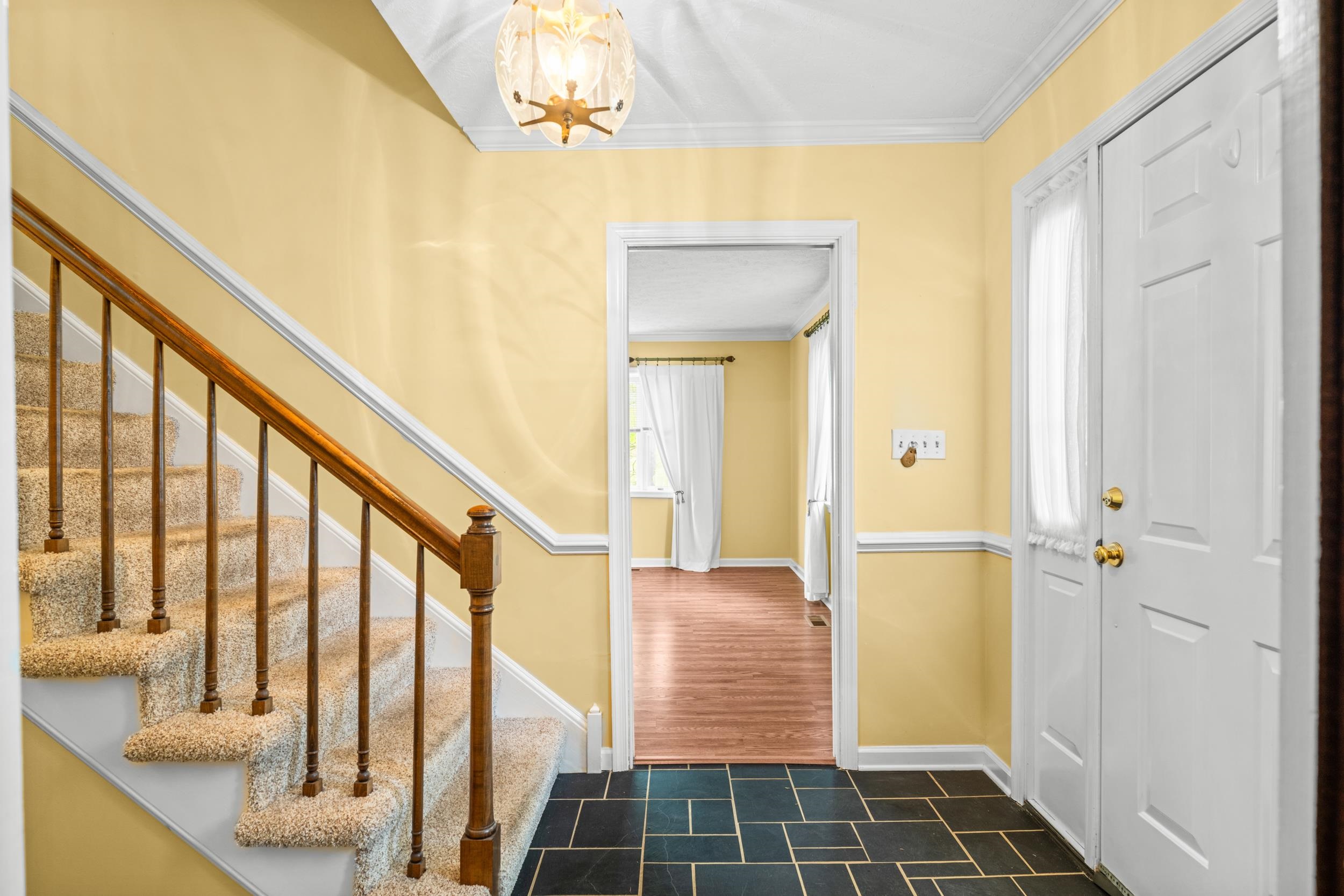 32 HENKEL RD, WAYNESBORO, Virginia 22980, 5 Bedrooms Bedrooms, ,3 BathroomsBathrooms,Residential,32 HENKEL RD,676871 MLS # 676871