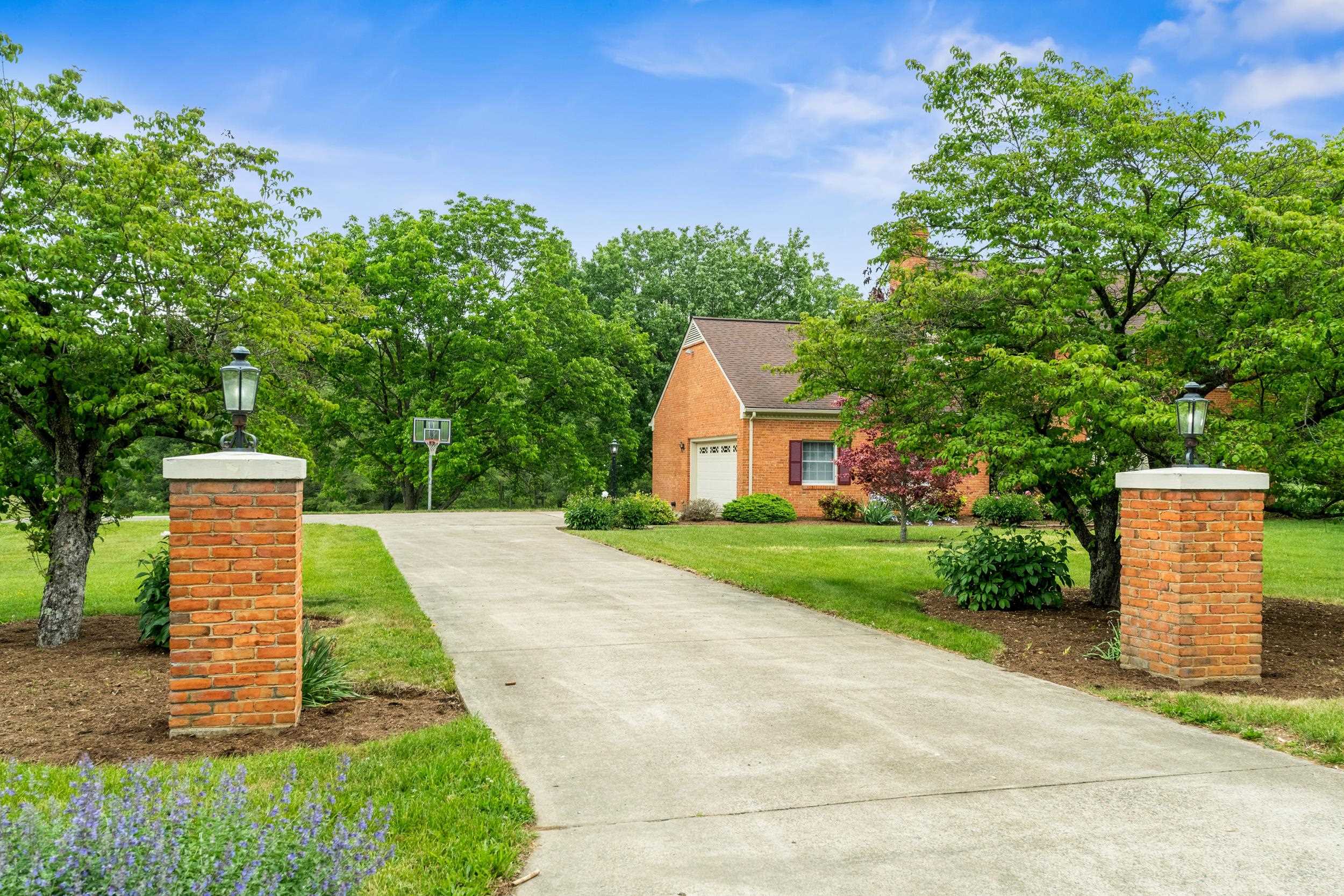 32 HENKEL RD, WAYNESBORO, Virginia 22980, 5 Bedrooms Bedrooms, ,3 BathroomsBathrooms,Residential,32 HENKEL RD,676871 MLS # 676871