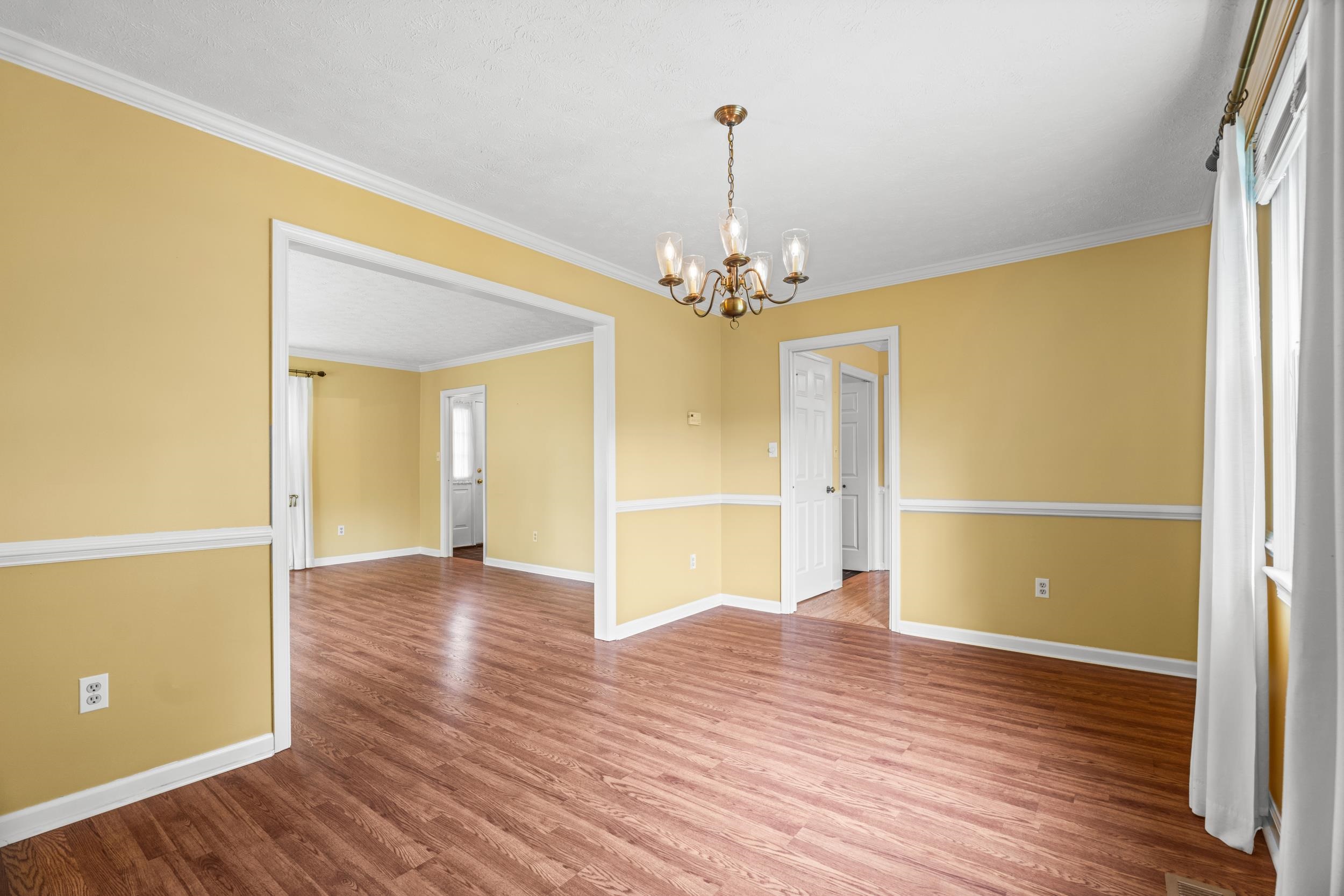 32 HENKEL RD, WAYNESBORO, Virginia 22980, 5 Bedrooms Bedrooms, ,3 BathroomsBathrooms,Residential,32 HENKEL RD,676871 MLS # 676871