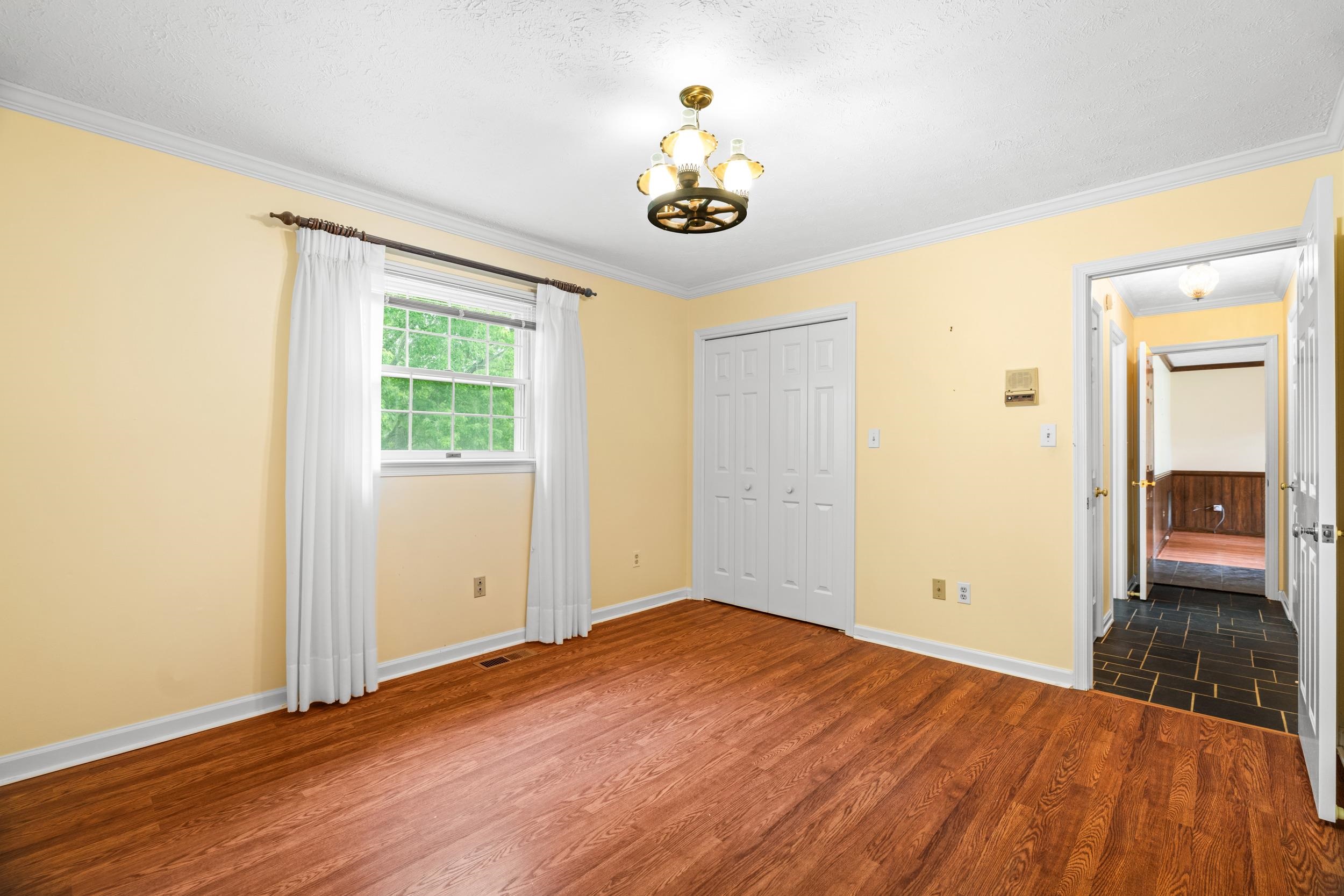 32 HENKEL RD, WAYNESBORO, Virginia 22980, 5 Bedrooms Bedrooms, ,3 BathroomsBathrooms,Residential,32 HENKEL RD,676871 MLS # 676871