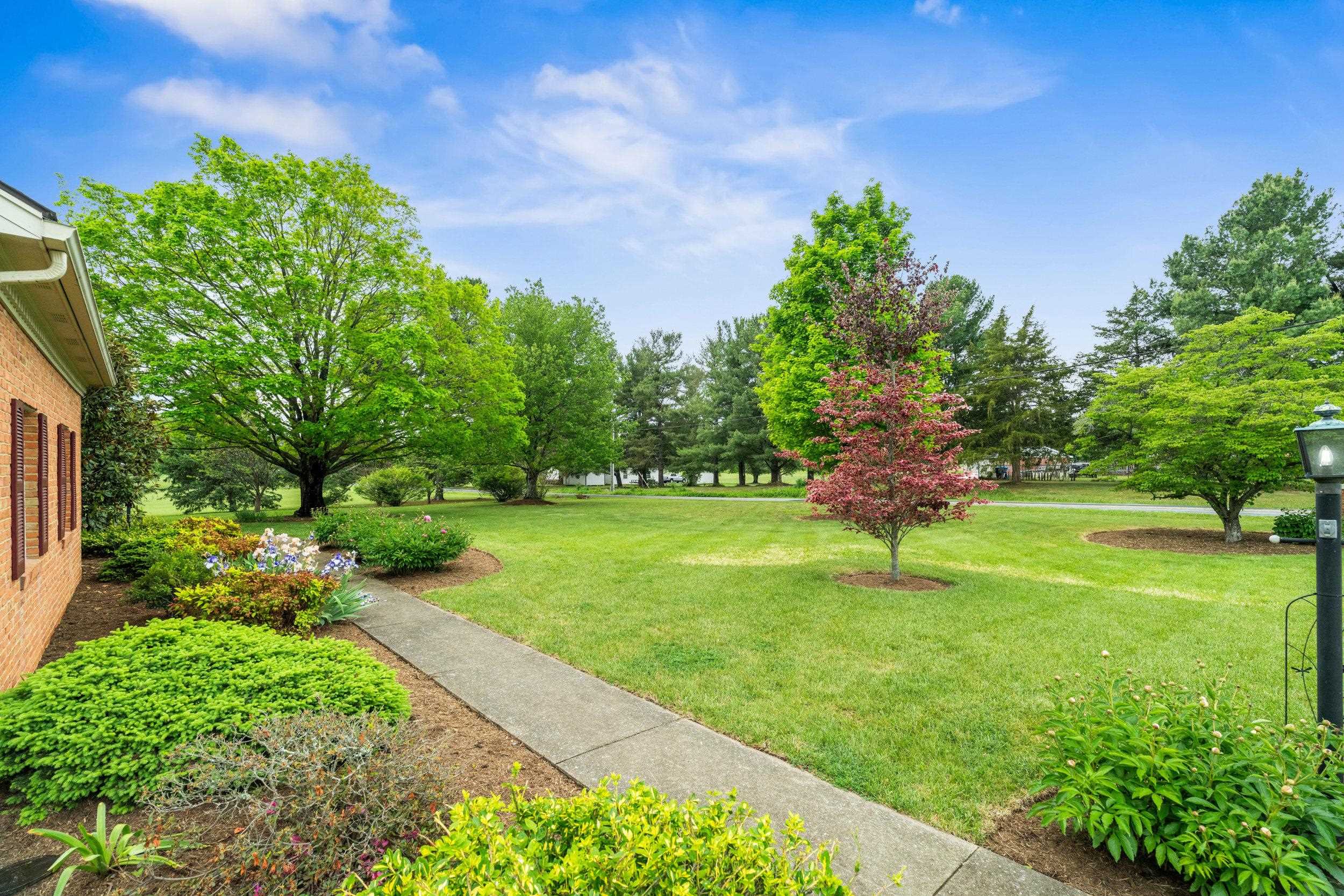 32 HENKEL RD, WAYNESBORO, Virginia 22980, 5 Bedrooms Bedrooms, ,3 BathroomsBathrooms,Residential,32 HENKEL RD,676871 MLS # 676871