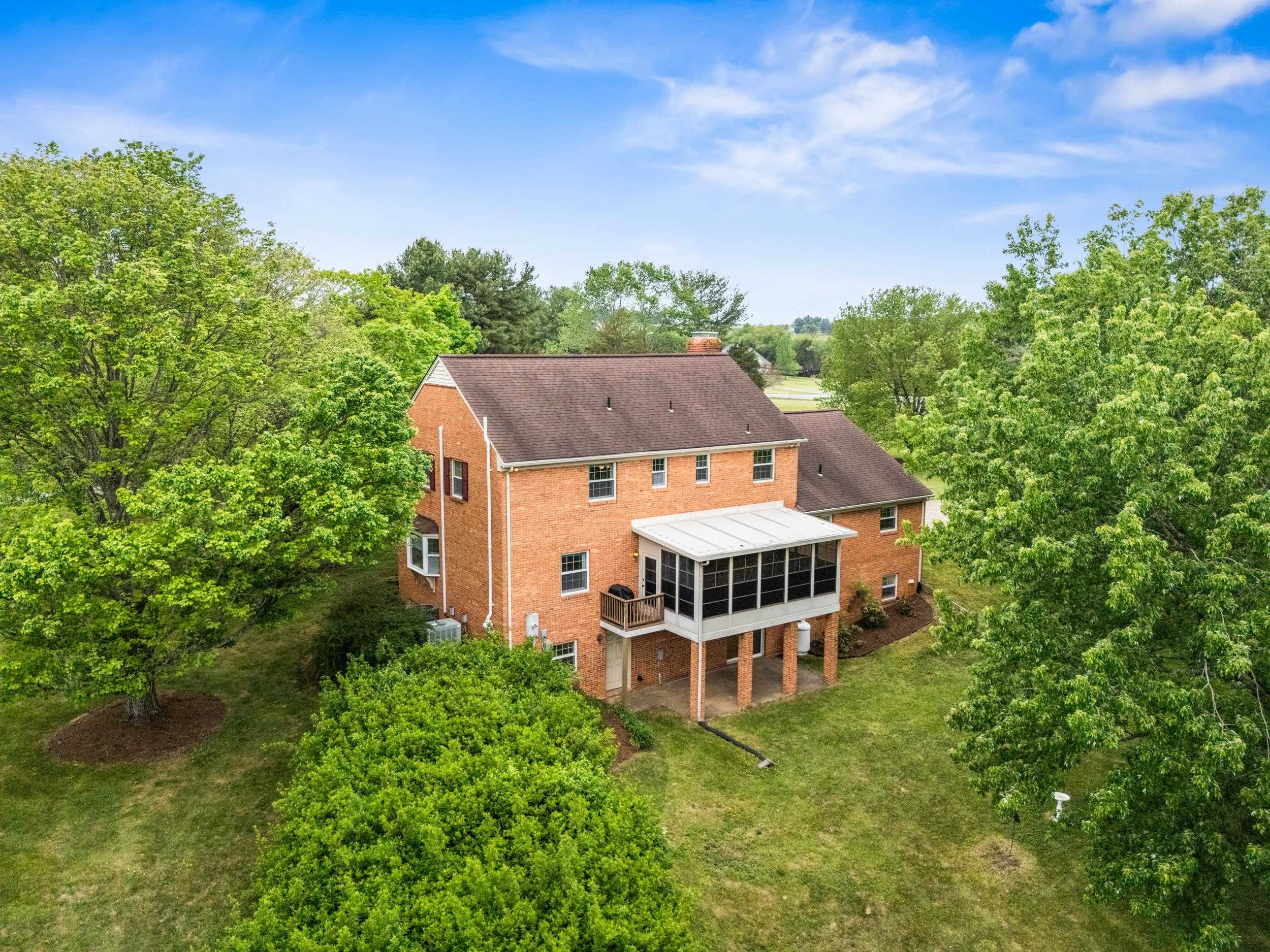 32 HENKEL RD, WAYNESBORO, Virginia 22980, 5 Bedrooms Bedrooms, ,3 BathroomsBathrooms,Residential,32 HENKEL RD,676871 MLS # 676871