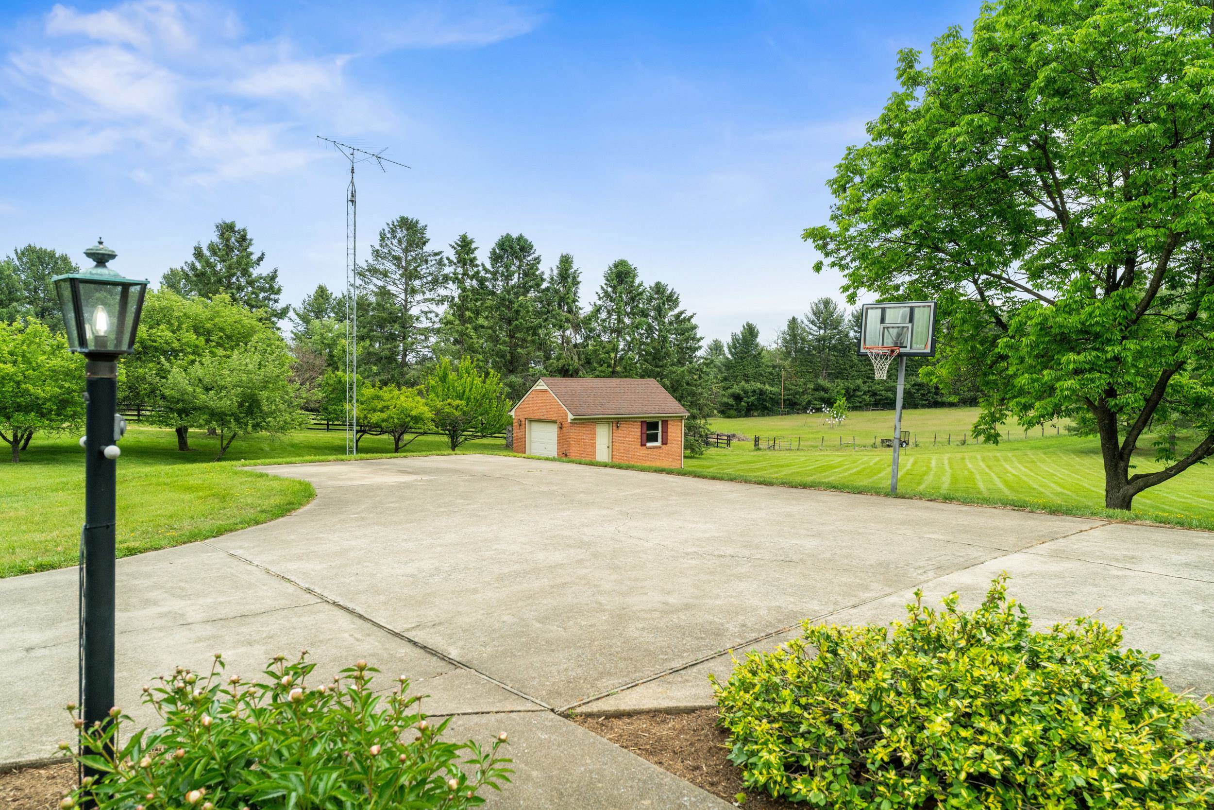 32 HENKEL RD, WAYNESBORO, Virginia 22980, 5 Bedrooms Bedrooms, ,3 BathroomsBathrooms,Residential,32 HENKEL RD,676871 MLS # 676871