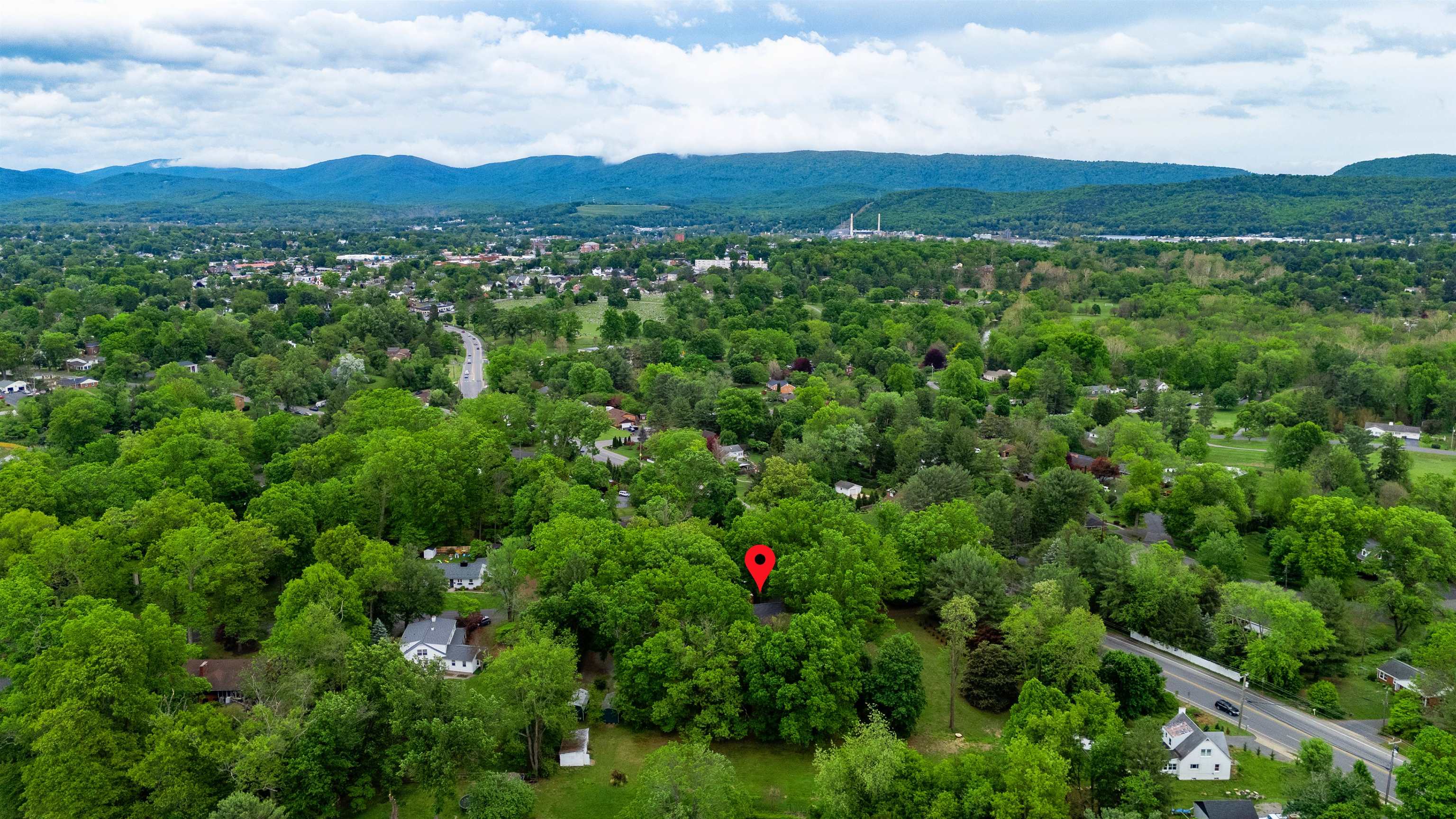 557 S ELLISON LN, WAYNESBORO, Virginia 22980, 3 Bedrooms Bedrooms, ,2 BathroomsBathrooms,Residential,557 S ELLISON LN,676872 MLS # 676872