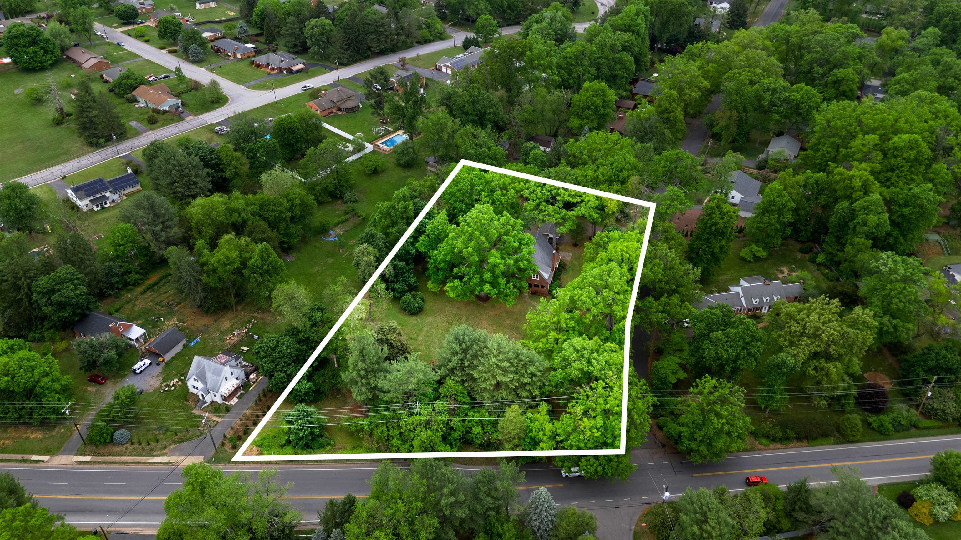 557 S ELLISON LN, WAYNESBORO, Virginia 22980, 3 Bedrooms Bedrooms, ,2 BathroomsBathrooms,Residential,557 S ELLISON LN,676872 MLS # 676872